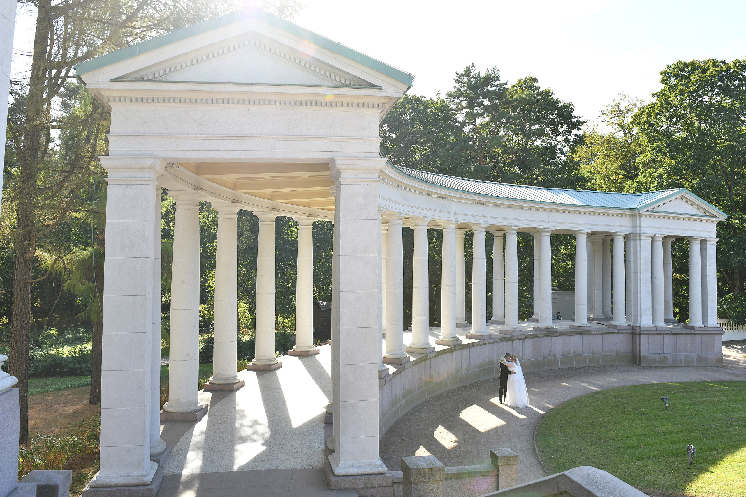 Анастасия и Максим. Регистрация и прогулка в усадьбе Архангельское. Свадебный и портретный фотограф в Москве Галина Борисова