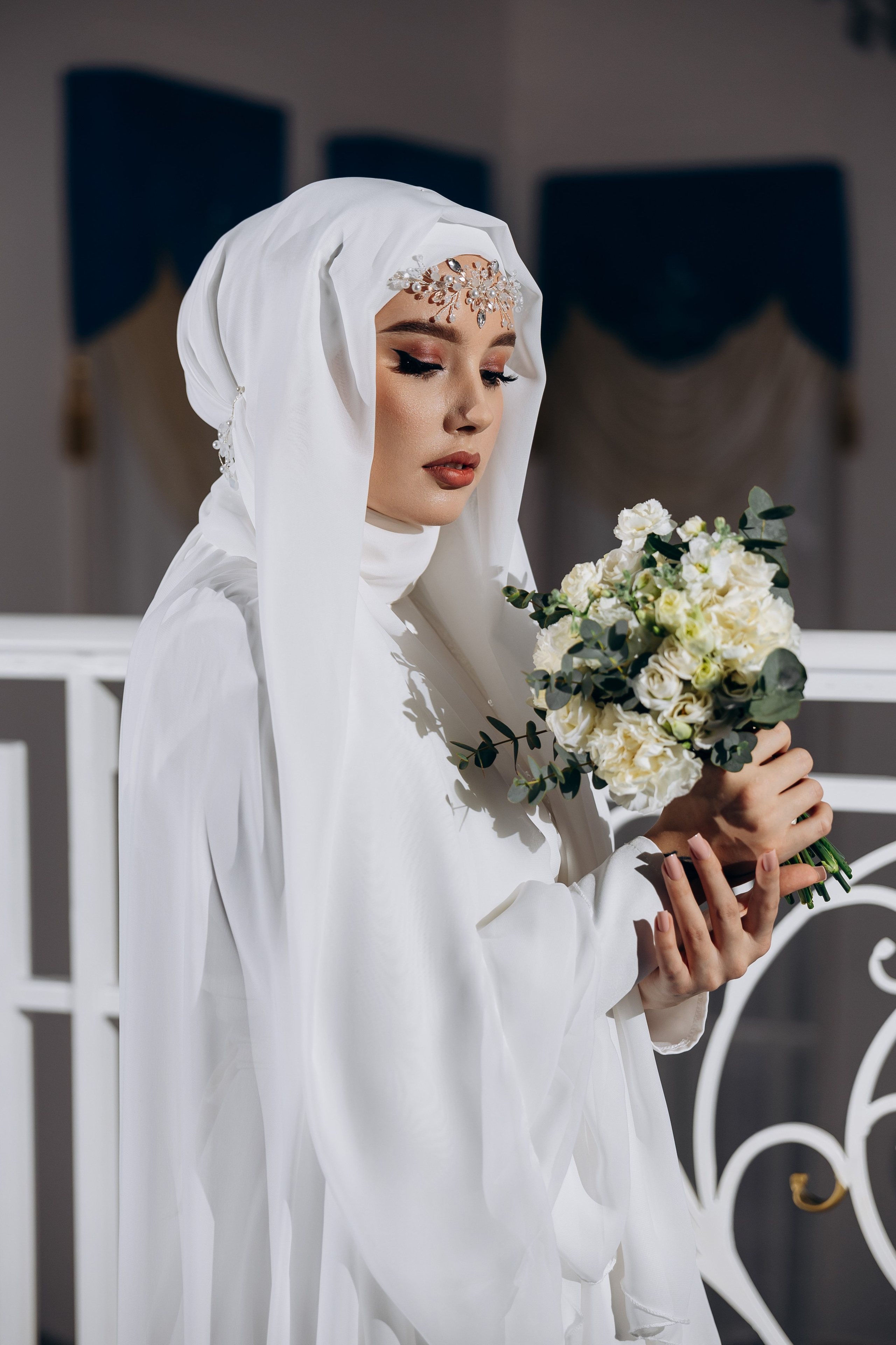 никах в мечети Иман Нуры,, фотосессия в мечети Иман Нуры, фотограф на никах в Казани Ranas4you, образ невесты на никах, завязывание платка Казань, платье на никах Казань