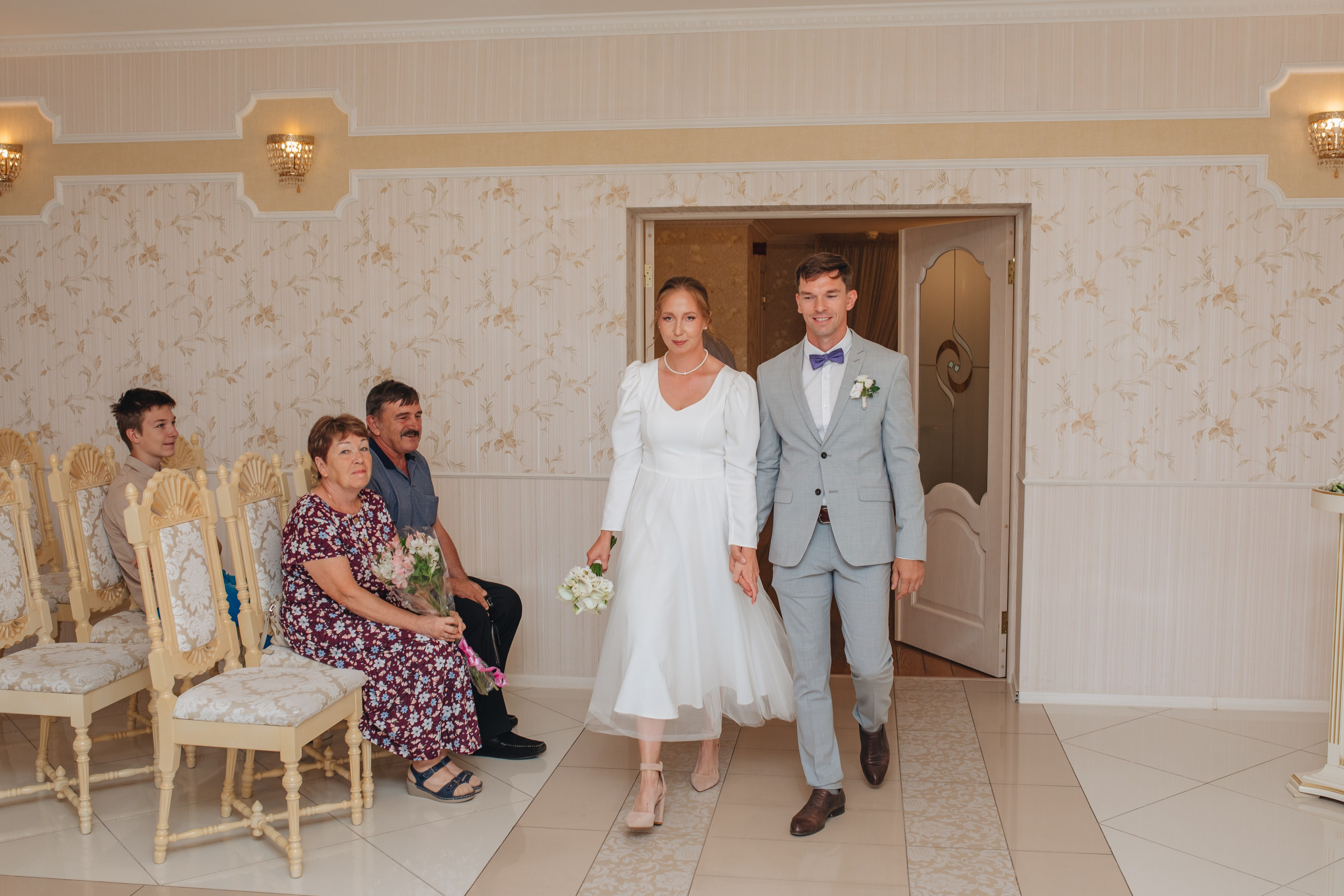 Александр и Вероника. Регистрация брака в Сестрорецке и прогулка. Свадебный и семейный фотограф в Санкт-Петербурге и Сестрорецке