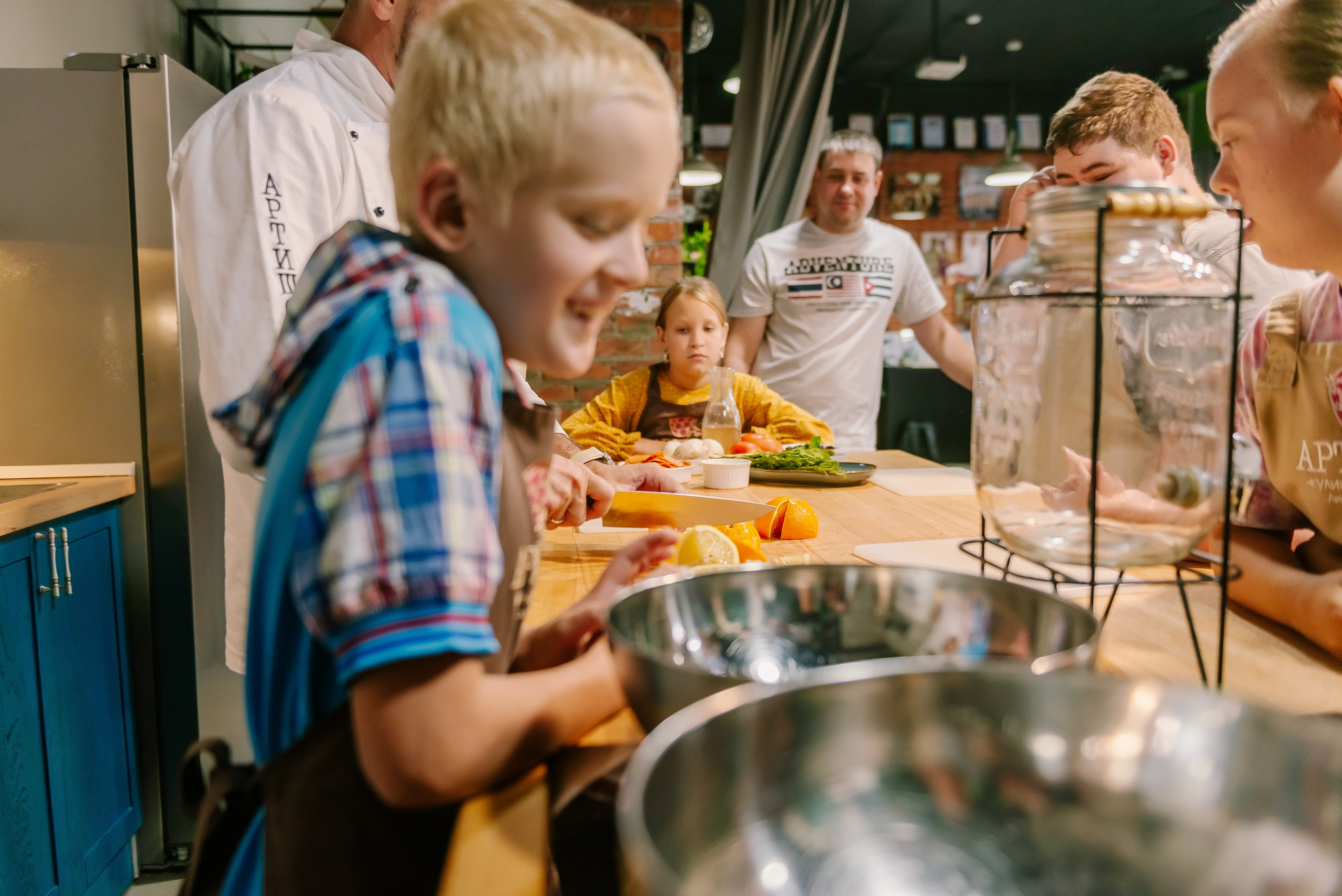 Инклюзивная кухня добра в Артишок 30. 07.35. Детский фотограф, семейный фотограф и репортажи в Кемерово