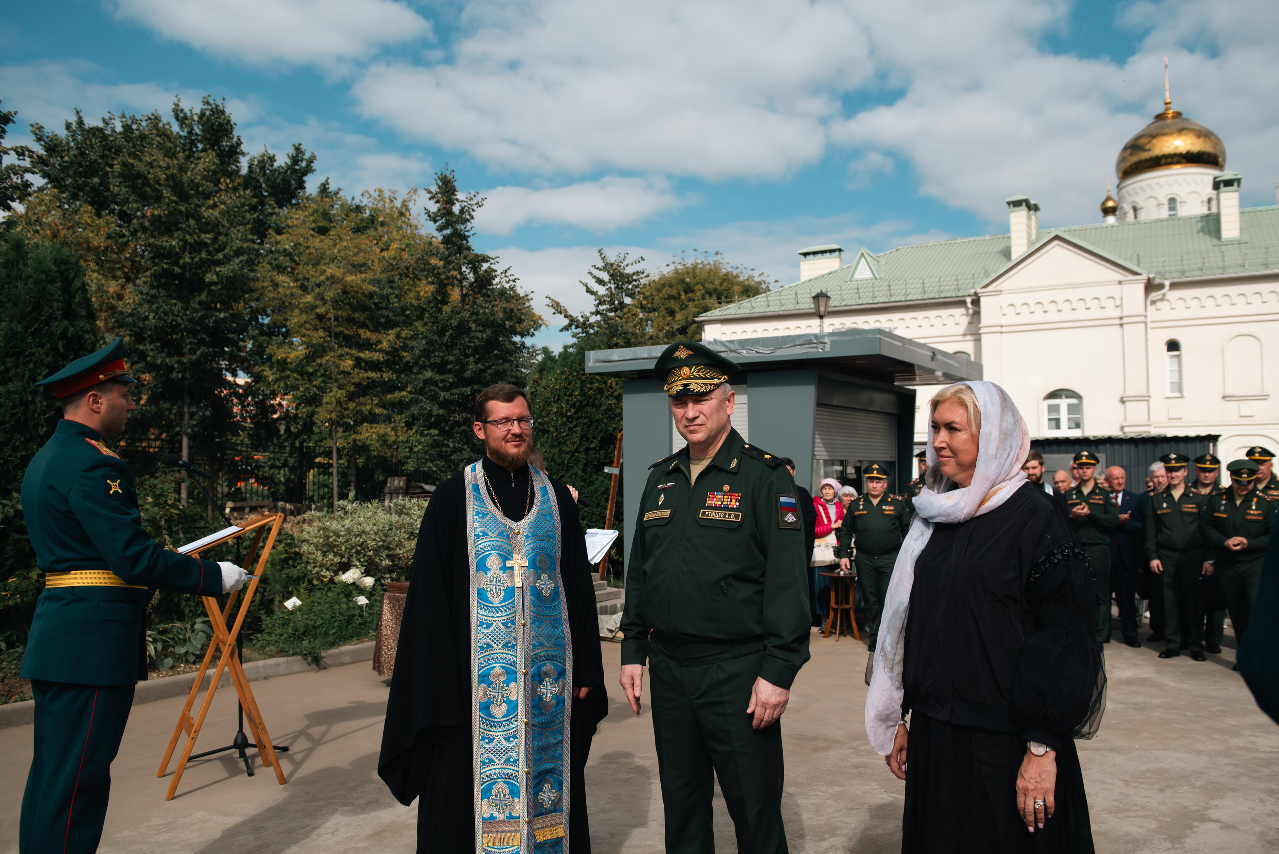 Храм Андрея Боголюбского, служба с участием войск РХБ защиты. Фотограф, визажист. Москва