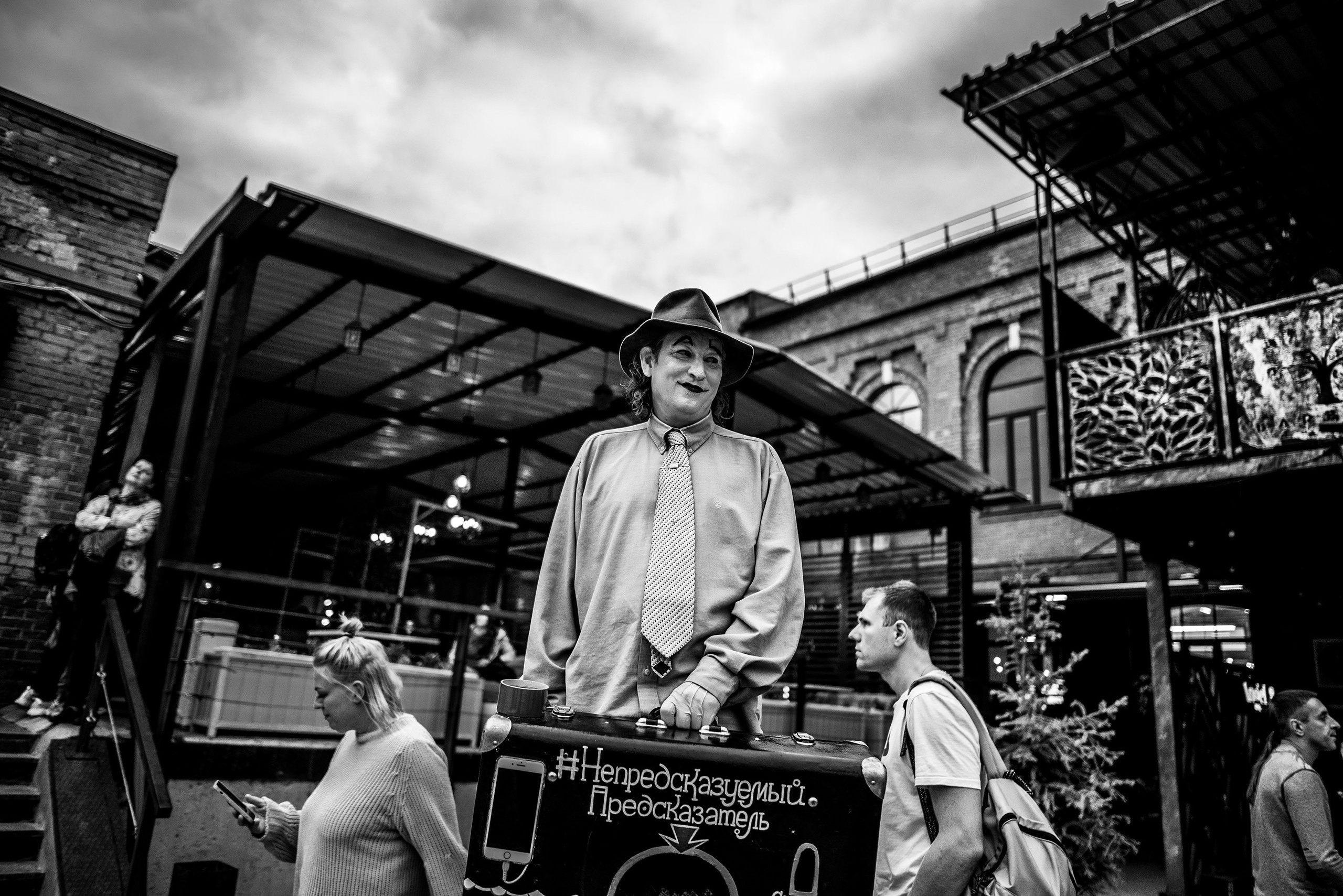 Фотограф в студии на взрослый день рождения в Туле