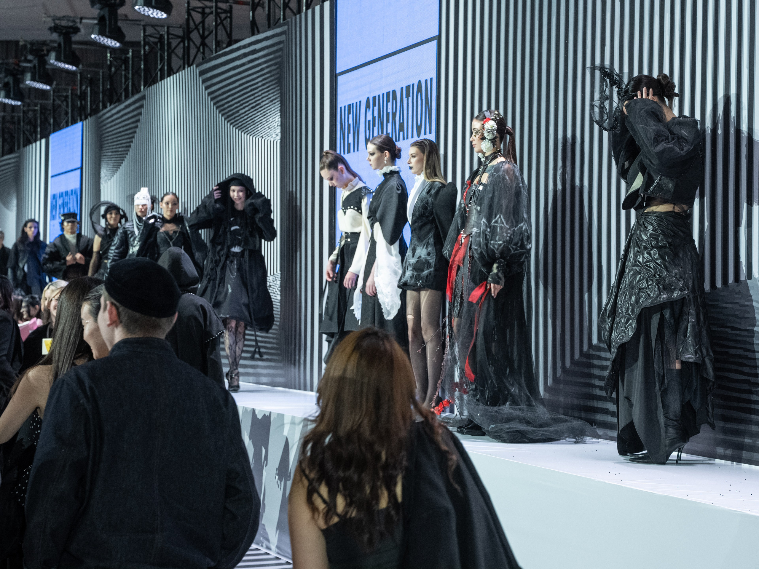 New Generation-OPEN WAY. Сайт Алматинского НЮ АРТ, будуар и фэшн фотографа Дениса Карпенко