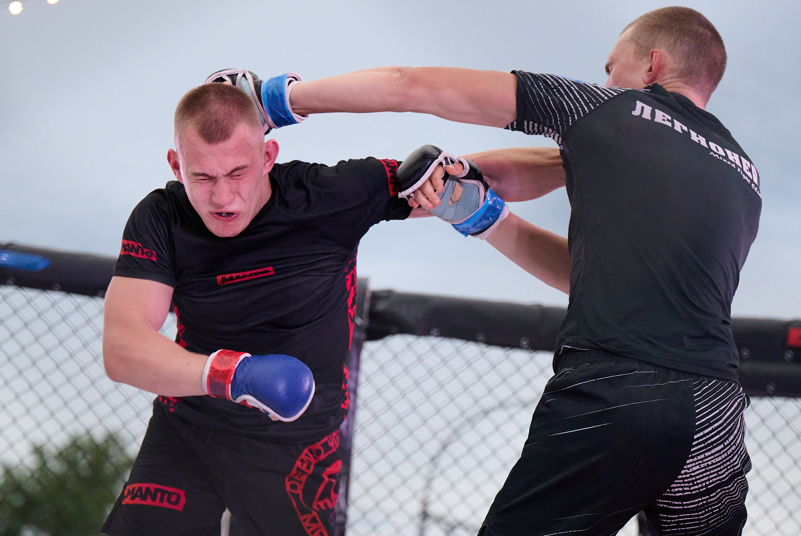 ММА. Битва на Иже-4. Спортивный репортажный фотограф в Ижевске Сергей Мерзляков