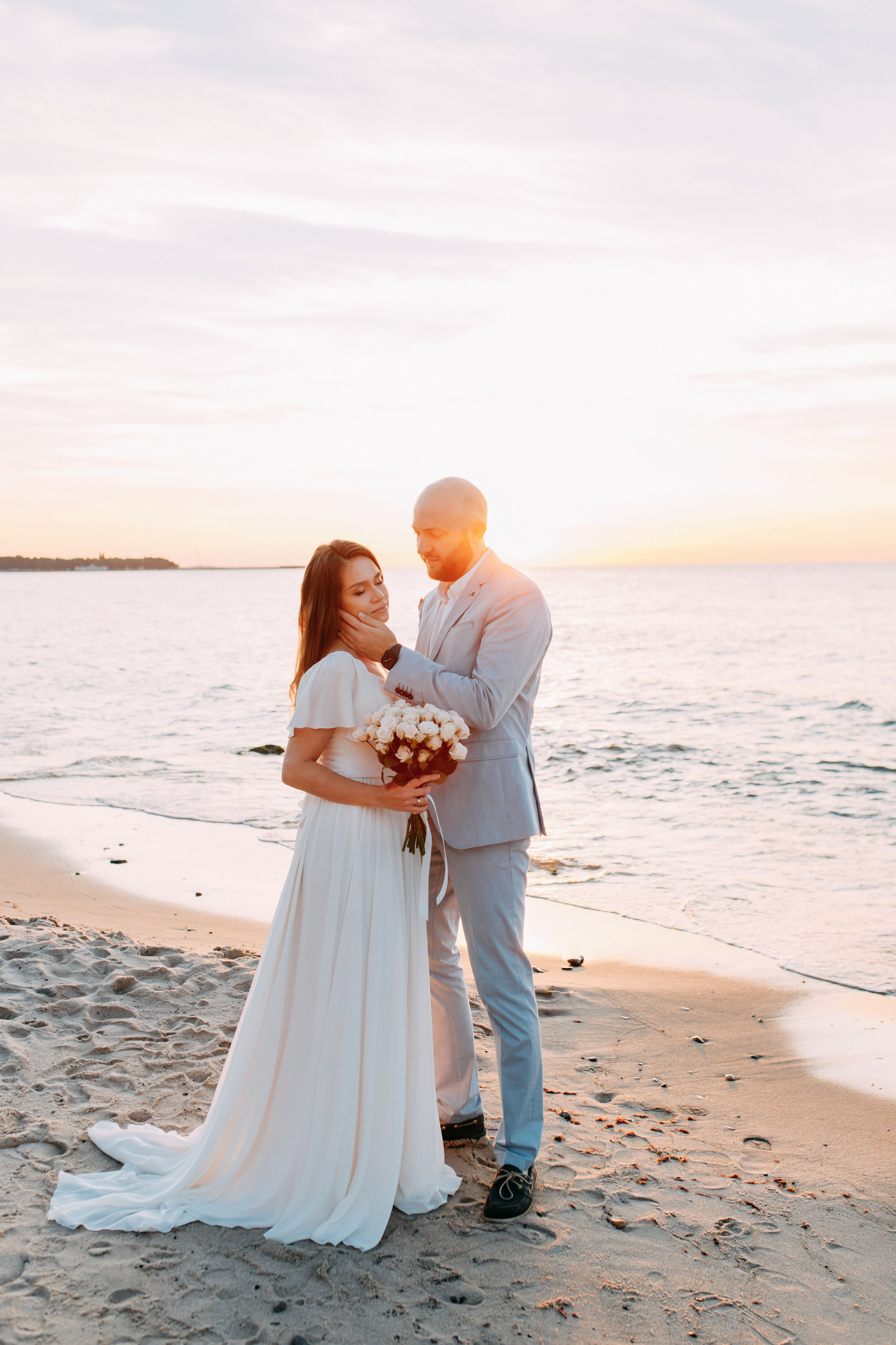 Свадебная фотосессия на море. Фотограф в Калининграде Екатерина Осинцева