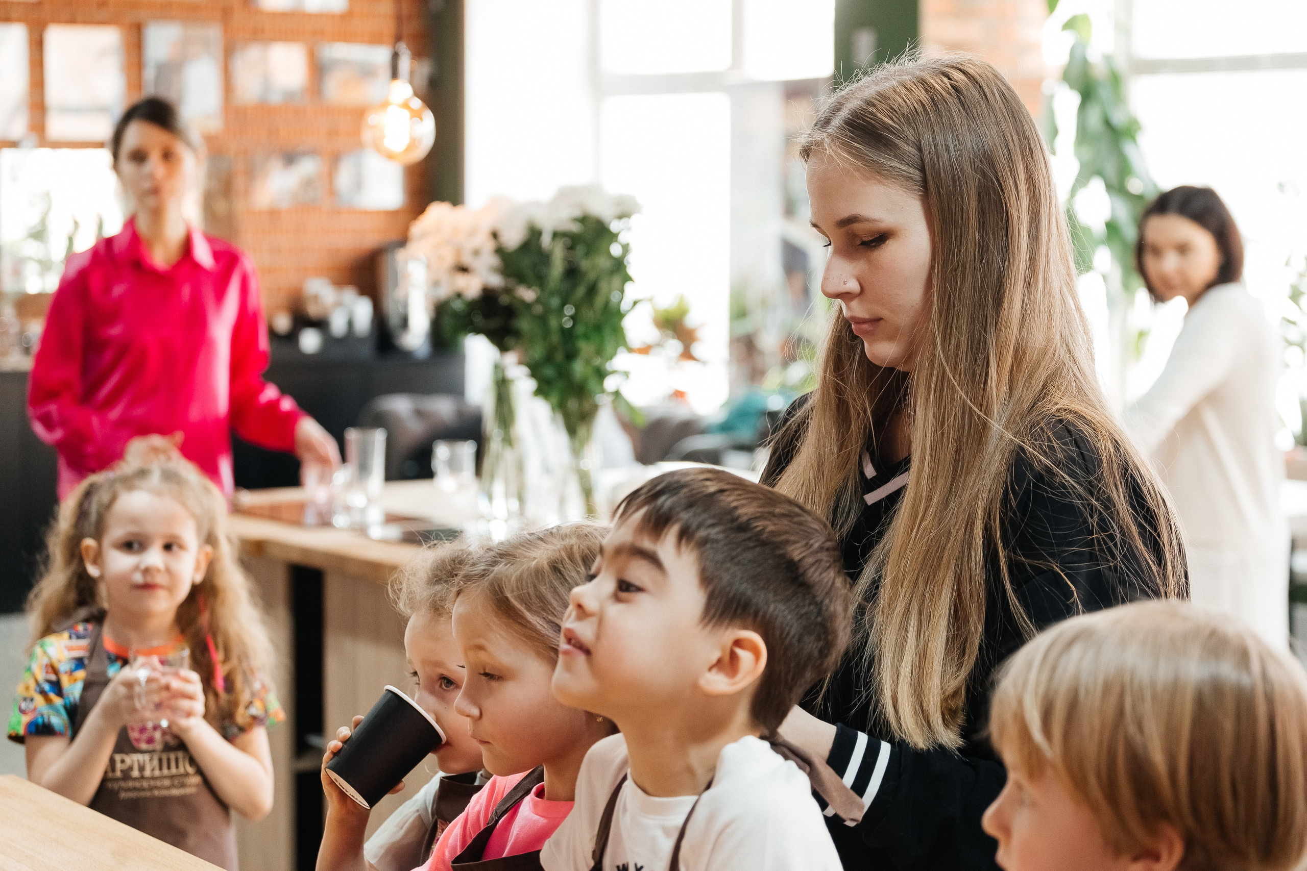 Детский мастер-класс в «АРТиШОК». Фотограф Кемерово | Сергей