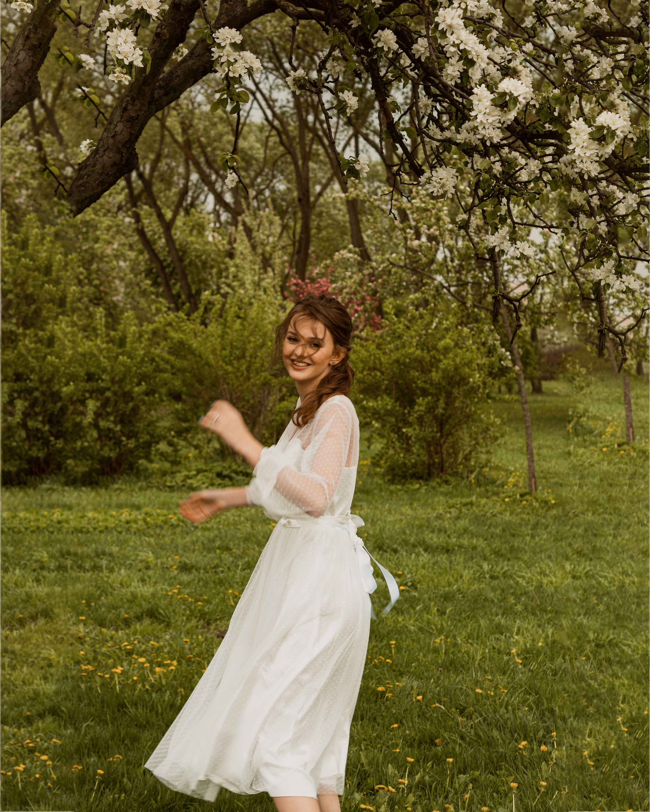 Цветение яблонь и вишни / Свадебная