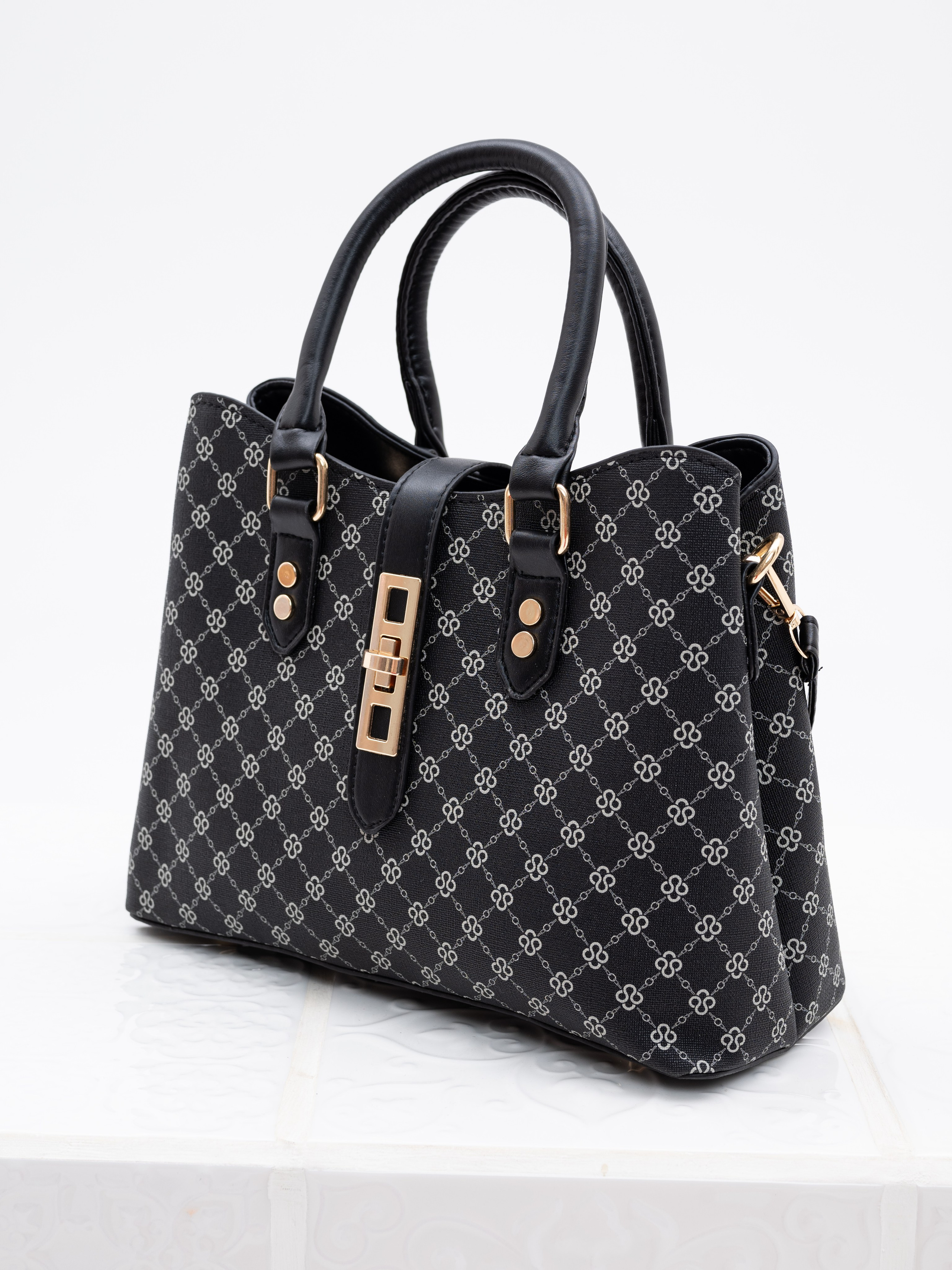 Женские сумки 2. Предметный фотограф, фото для маркетплейсов Пятигорск, КМВ