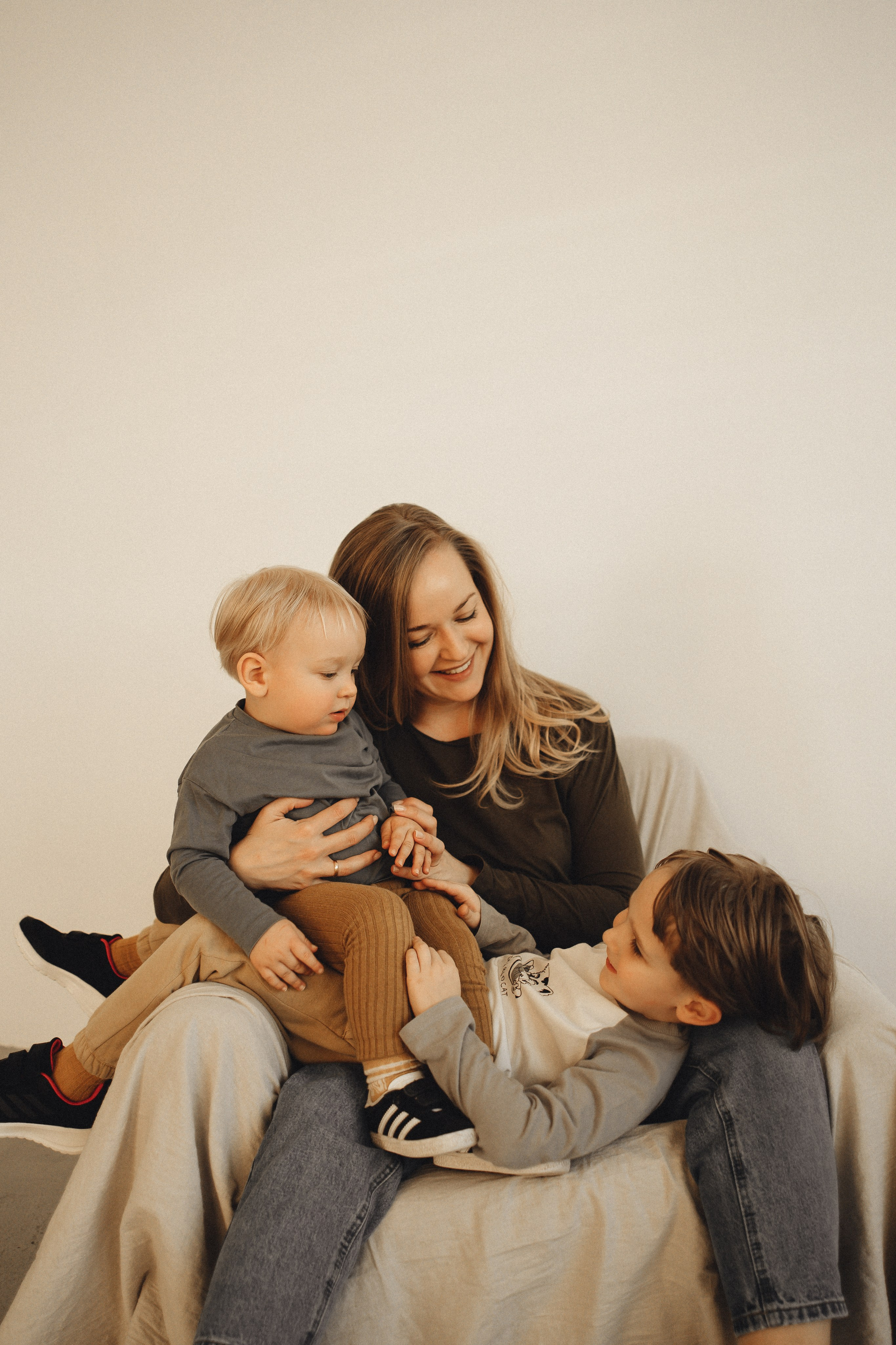 Семейная история в студии. Семейный и детский фотограф, таганрог, ростов-на-дону