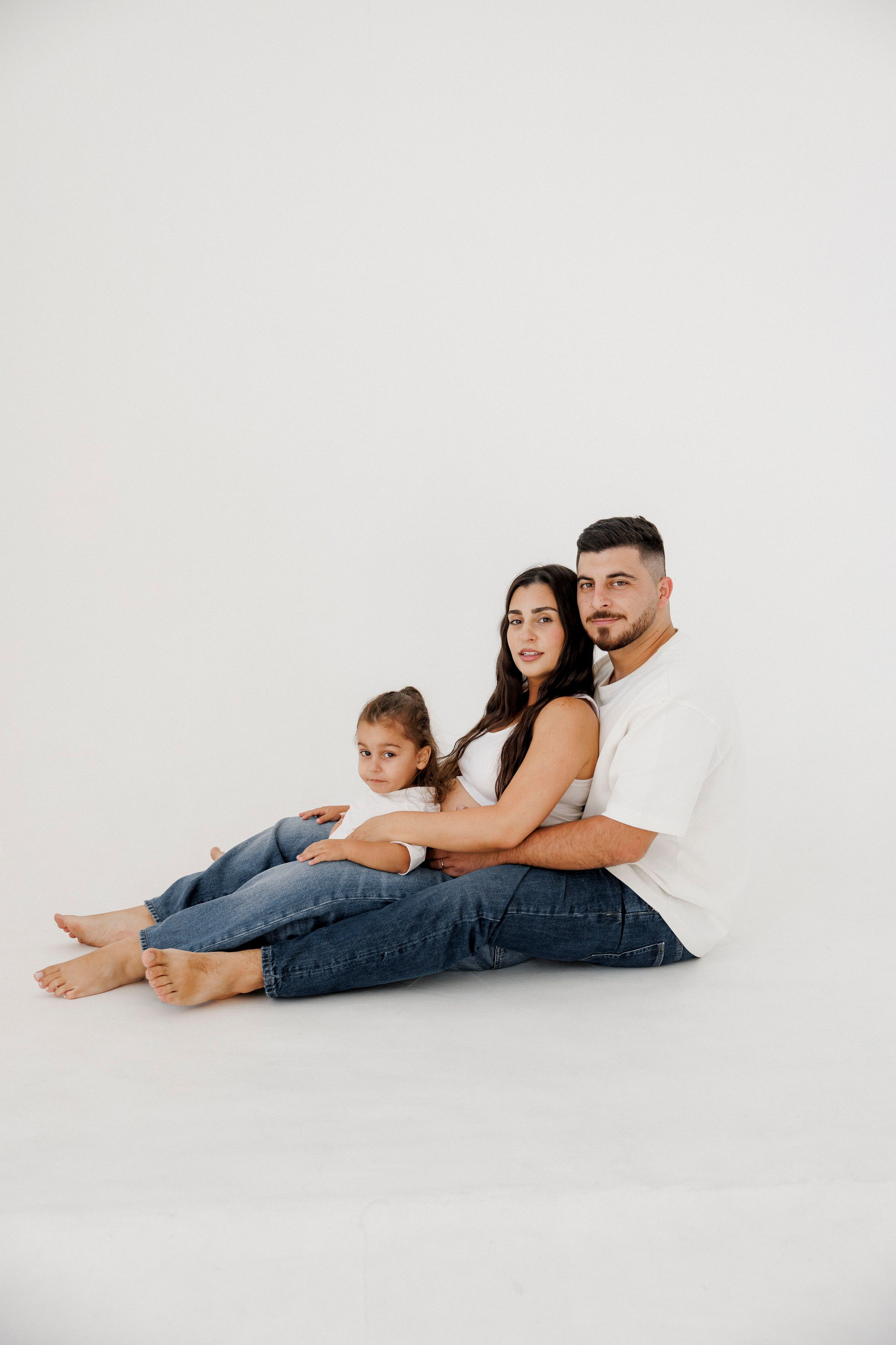 Pregnancy photoshoot inside the Grey Studio. Главная