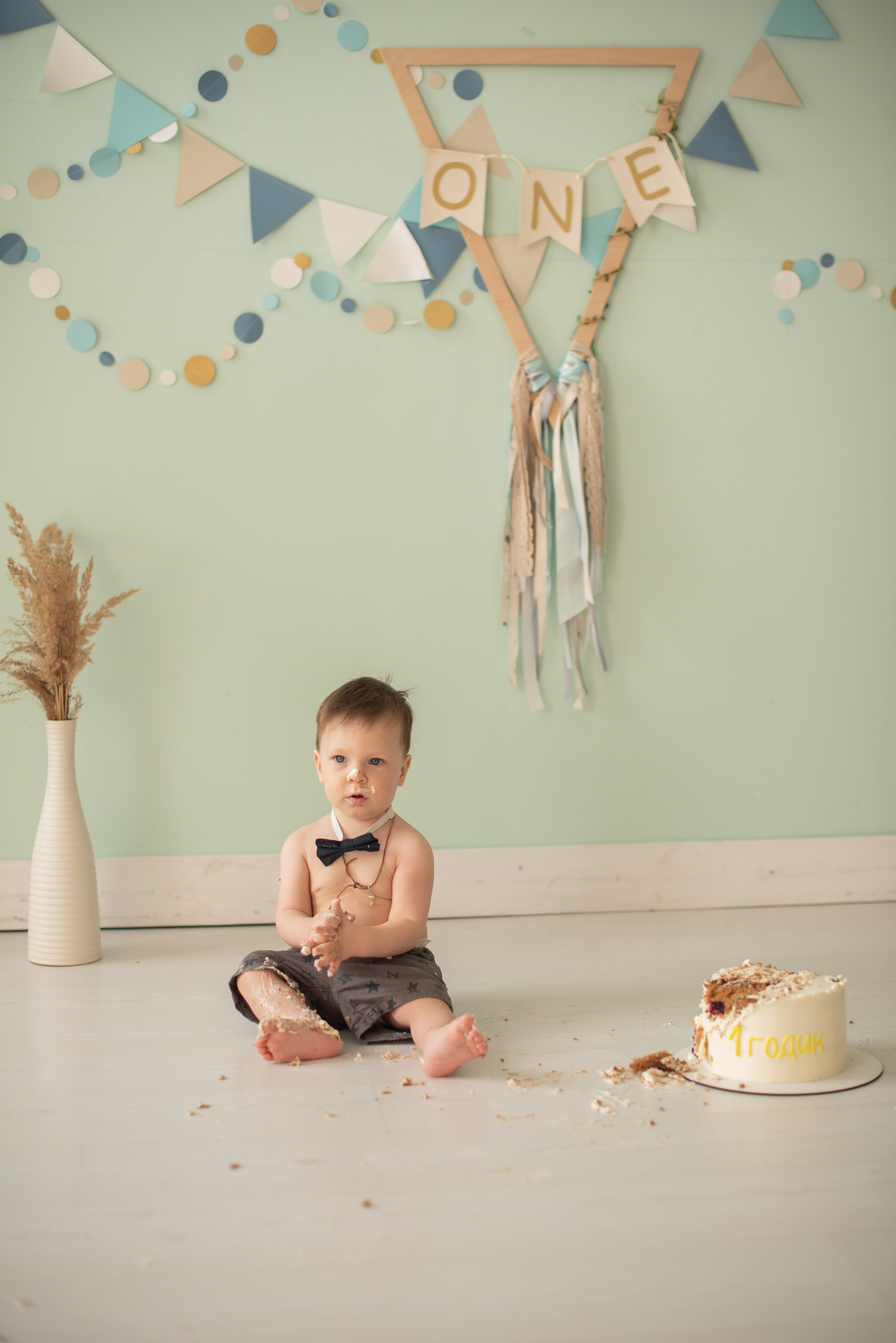 Тёме 1 годик. Свадебный и семейный фотограф Ольга Астрейко