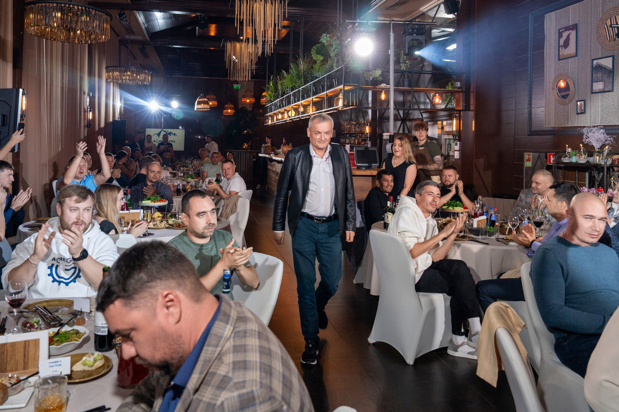 Гала-ужин для компании «Agregatka». Репортажный фотограф в Красной Поляне и Сочи Павлюченко Екатерина