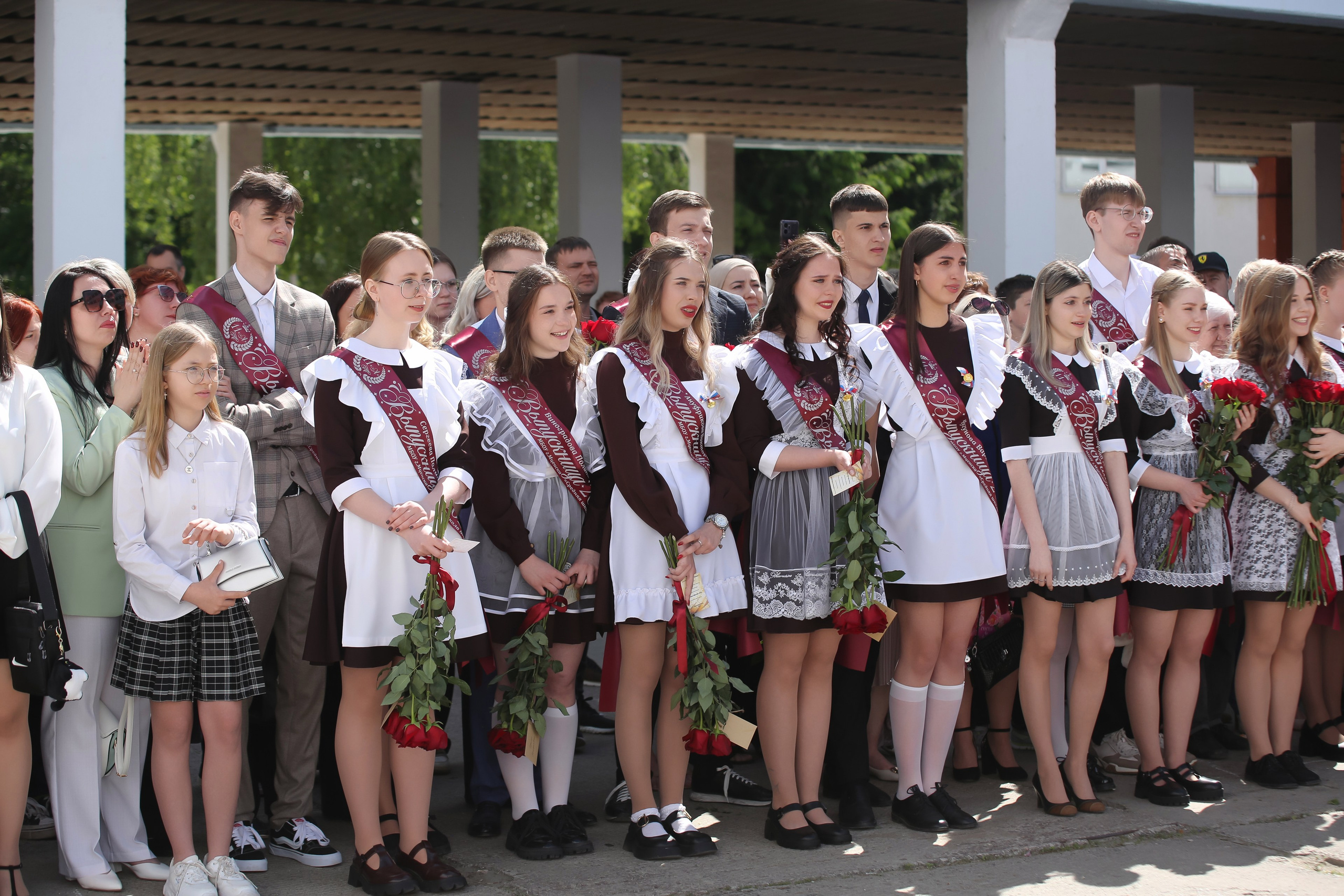 ЛИНЕЙКА «ПОСЛЕДНИЙ ЗВОНОК» 9 ШКОЛА 2024 г МЦЕНСК. ТВОЙ АЛЬБОМ / ТВОИ ПРАВИЛА