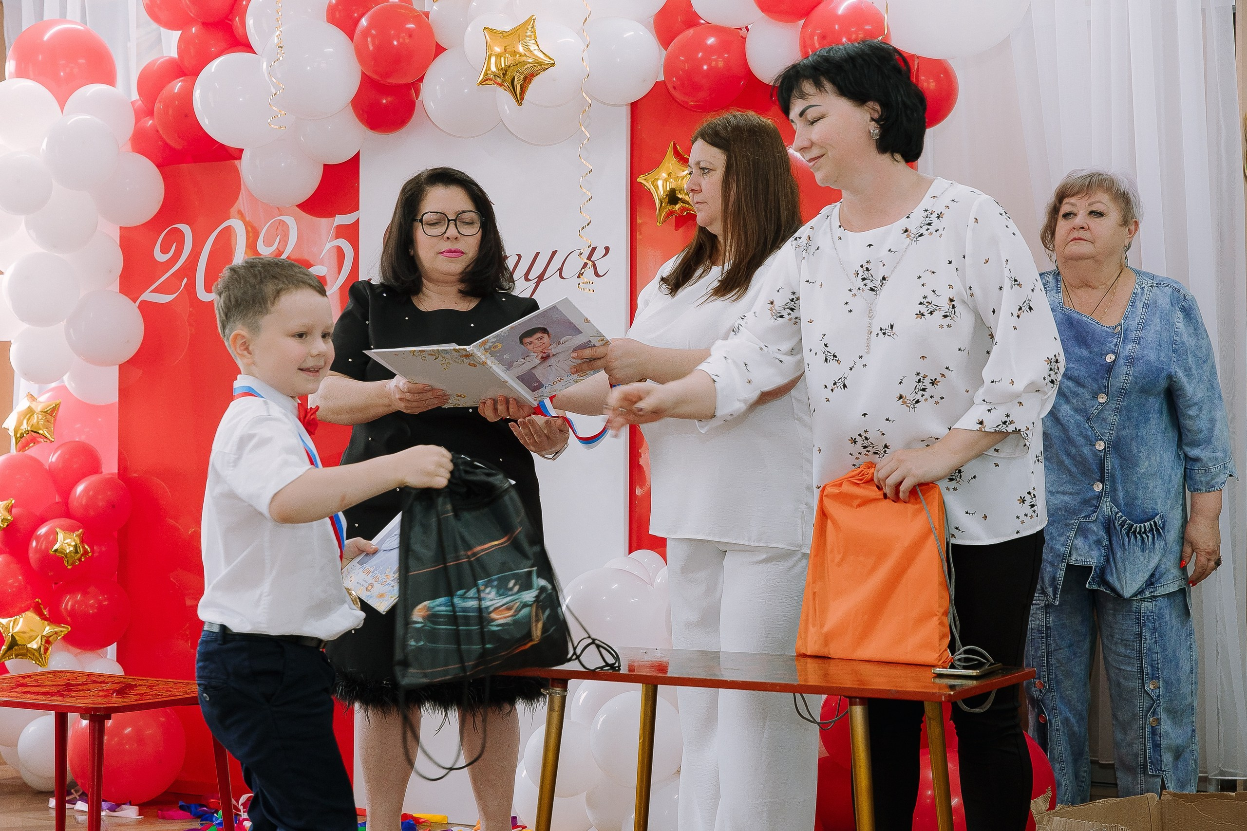 Выпускной в ДС 26. Выпускные альбомы Натальи Бутко: Новороссийск, Анапа, Геленджик