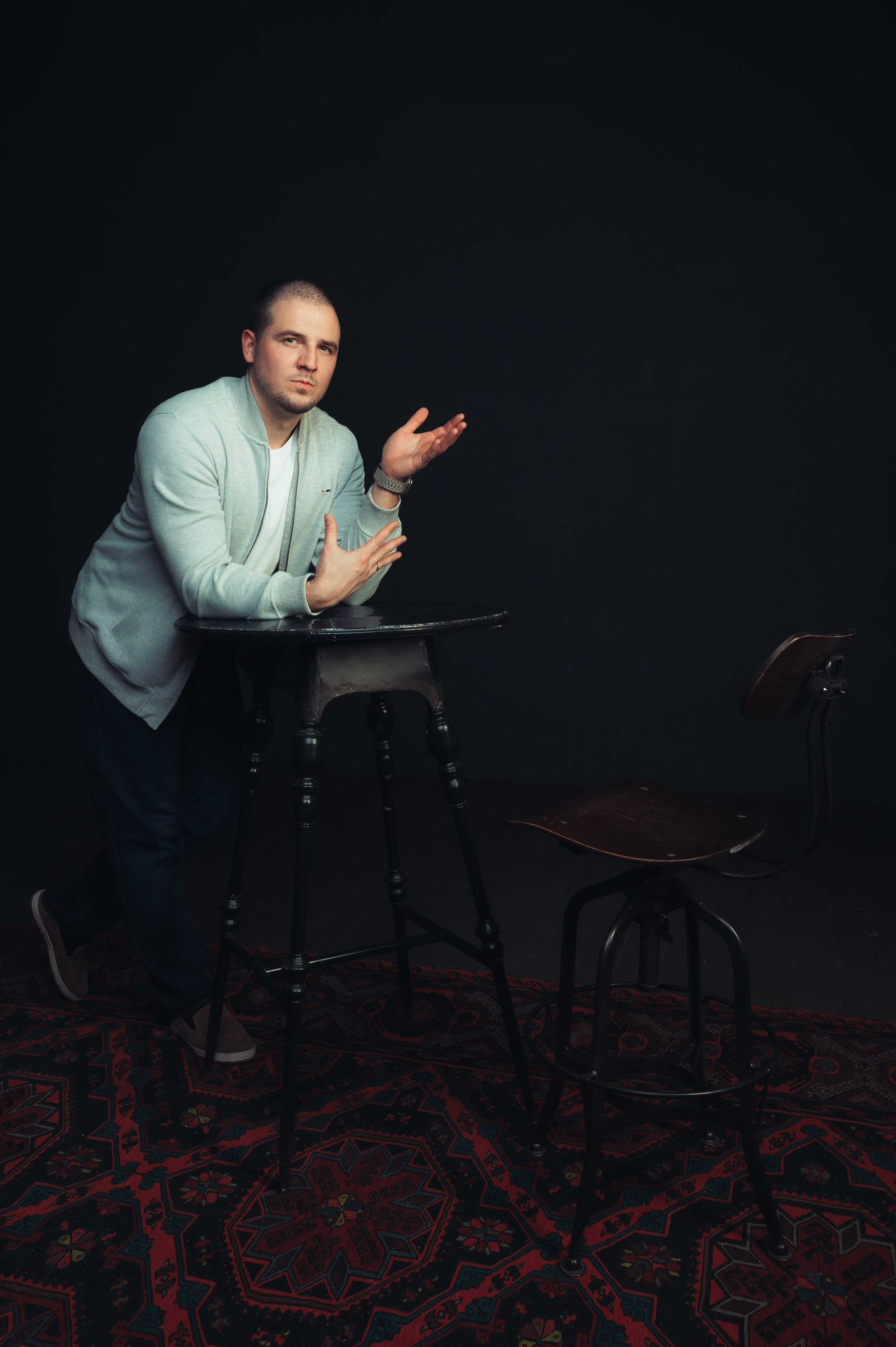 Никита Пустовалов — портретная съёмка. Иван Кубик — фотограф и видеограф