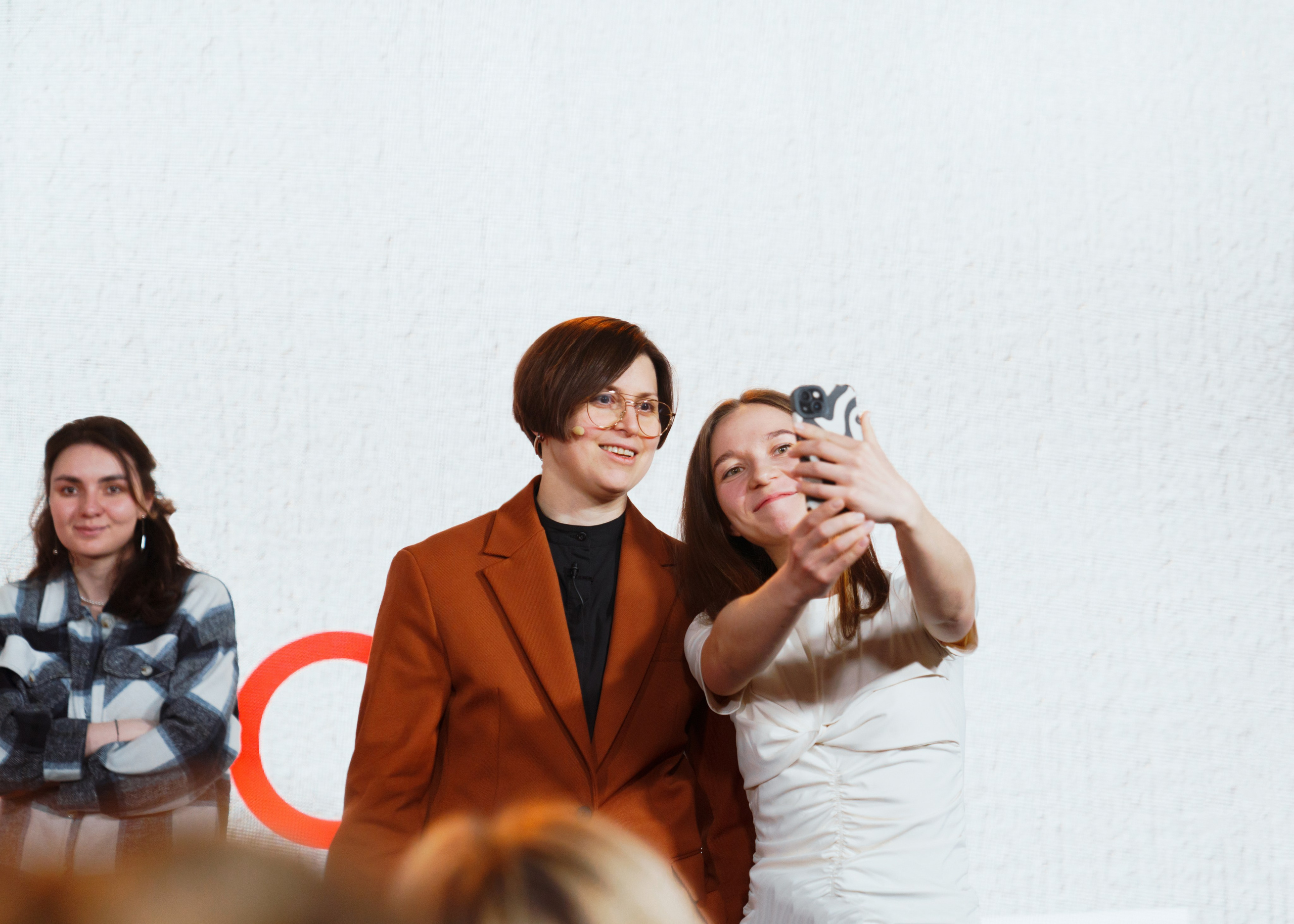 Спикер TEDX / Автор трансформационной игры (Путь Героя). Свадебный фотограф в Москве Кристина Чехова