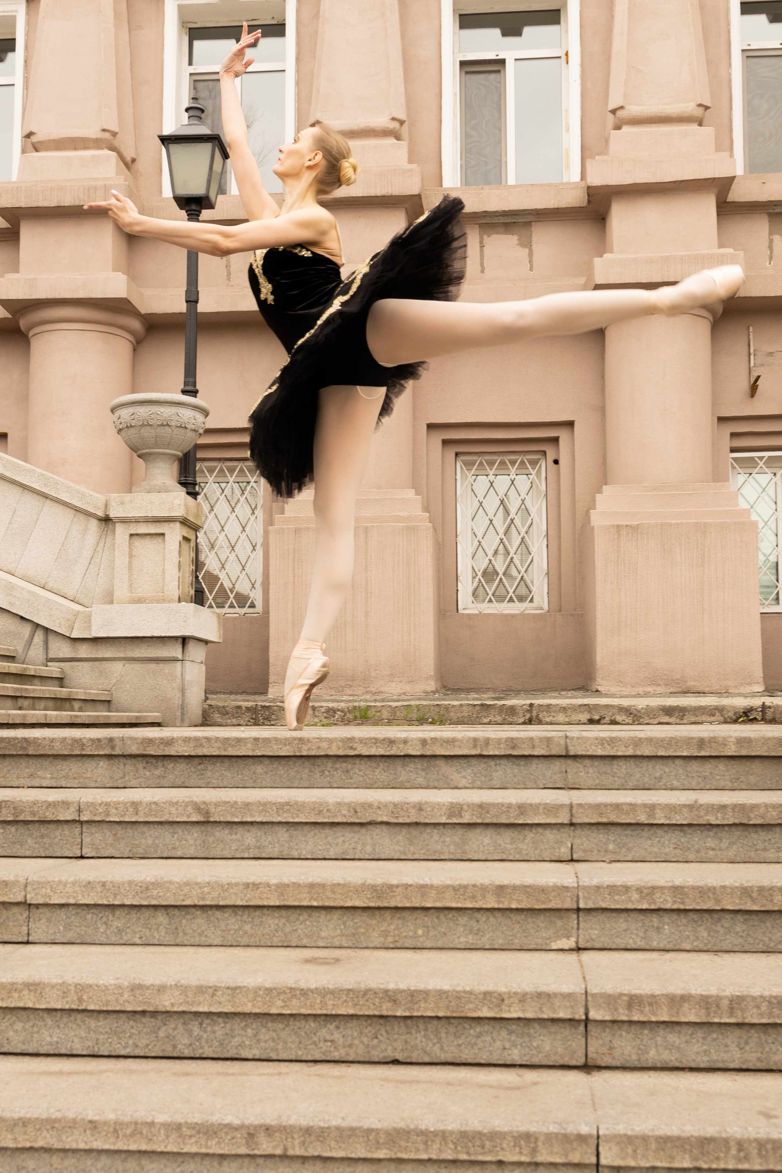 Балерина в городе. Фотограф Владивосток