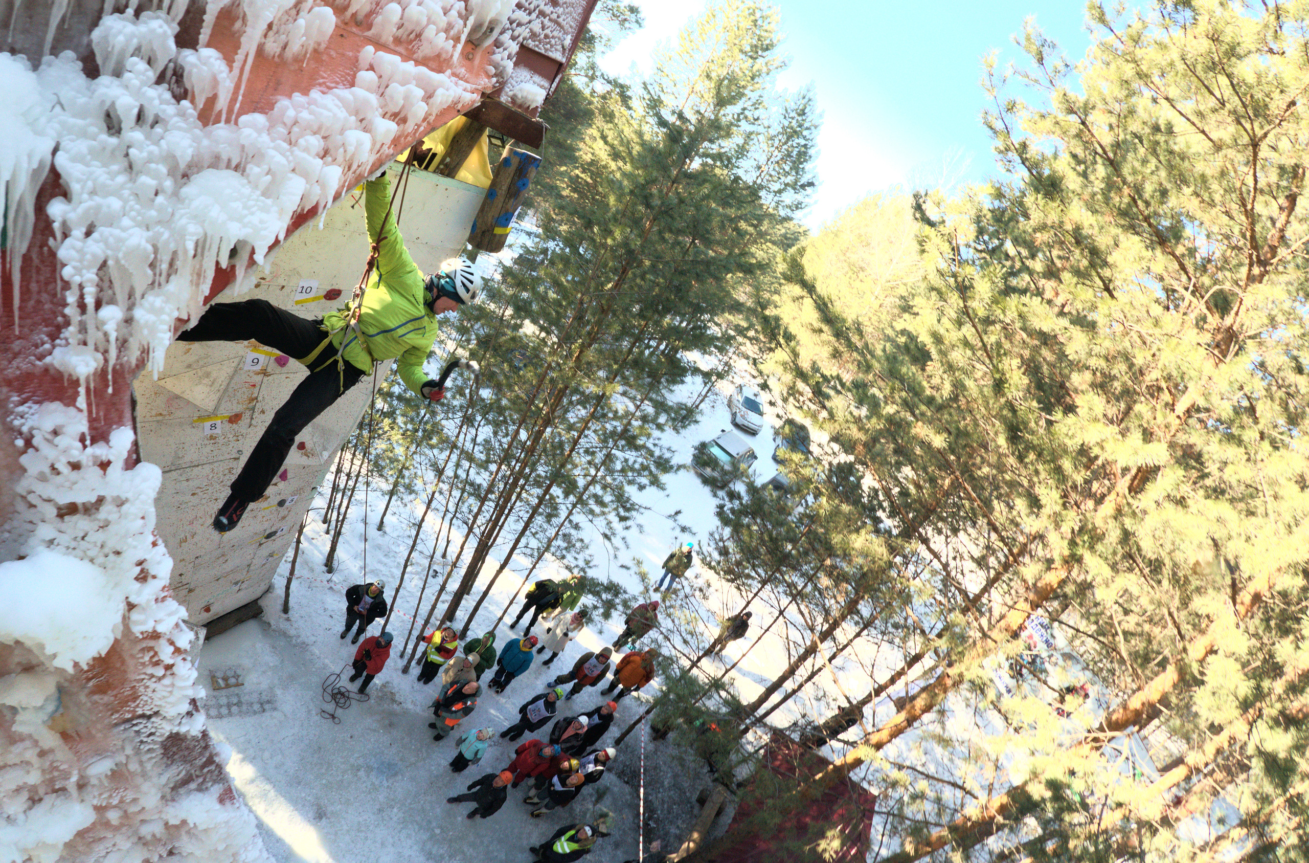 Ледолазание Новосибирск ФАНСО скалодром ледовые инструменты. Лёд спорт 