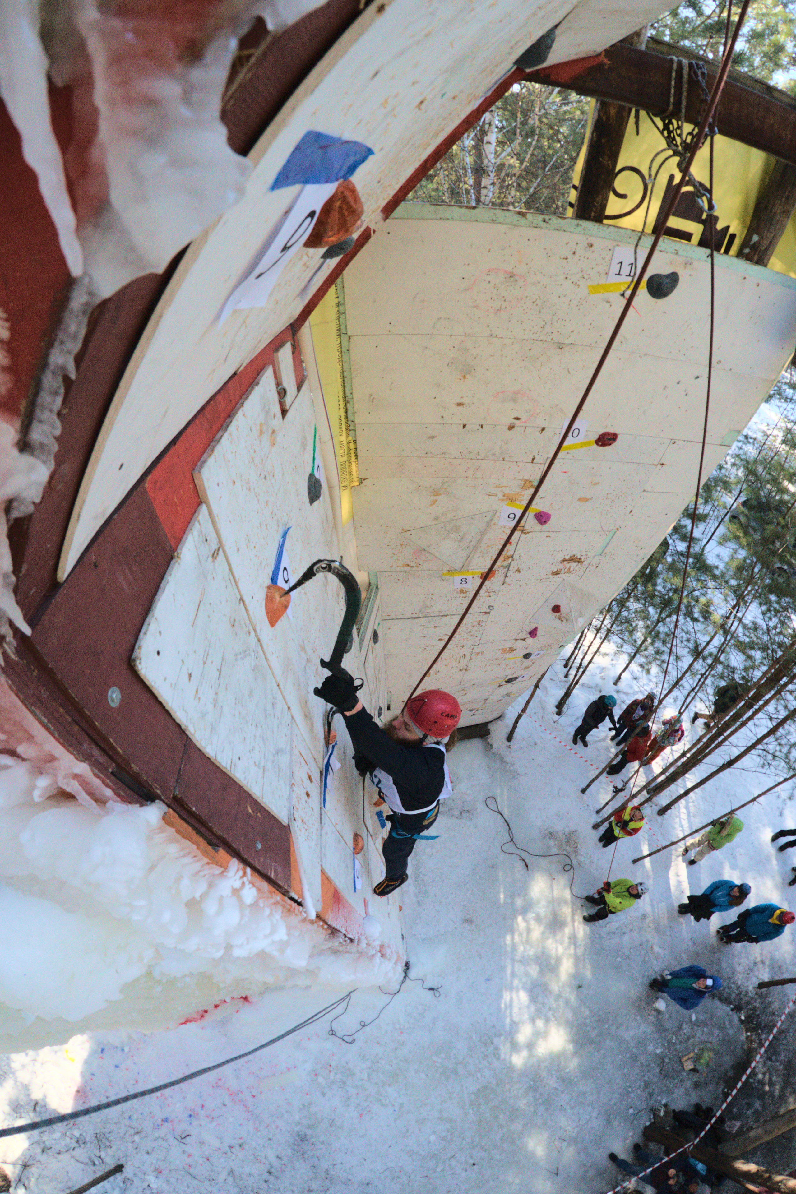 Ледолазание соревнования Новосибирск ФАНСО ледовый инструмент спортивная фотография