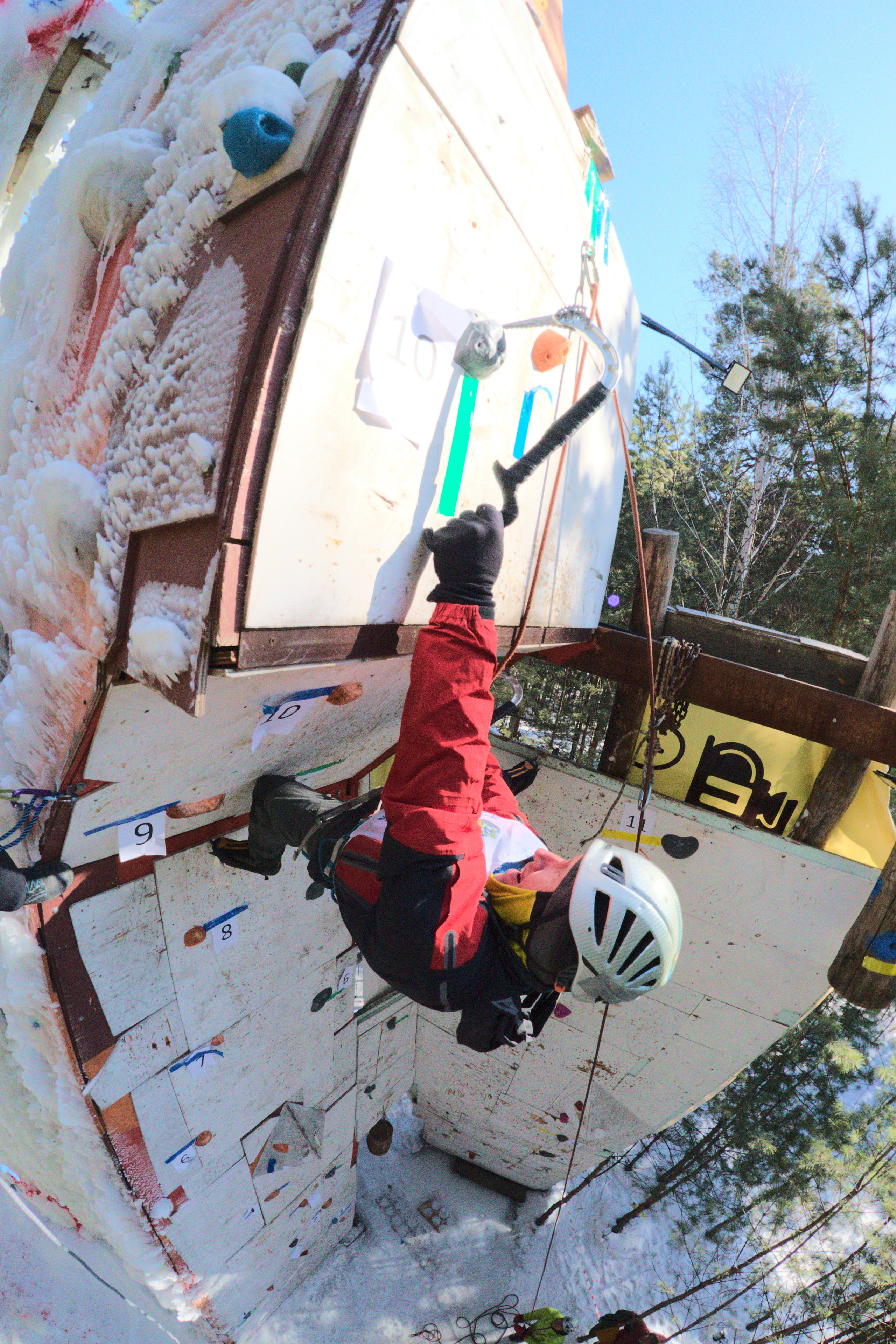  Спортивные фото Ледолазание Новосибирск ФАНСО скалодром ледовые инструменты. Лёд спорт 