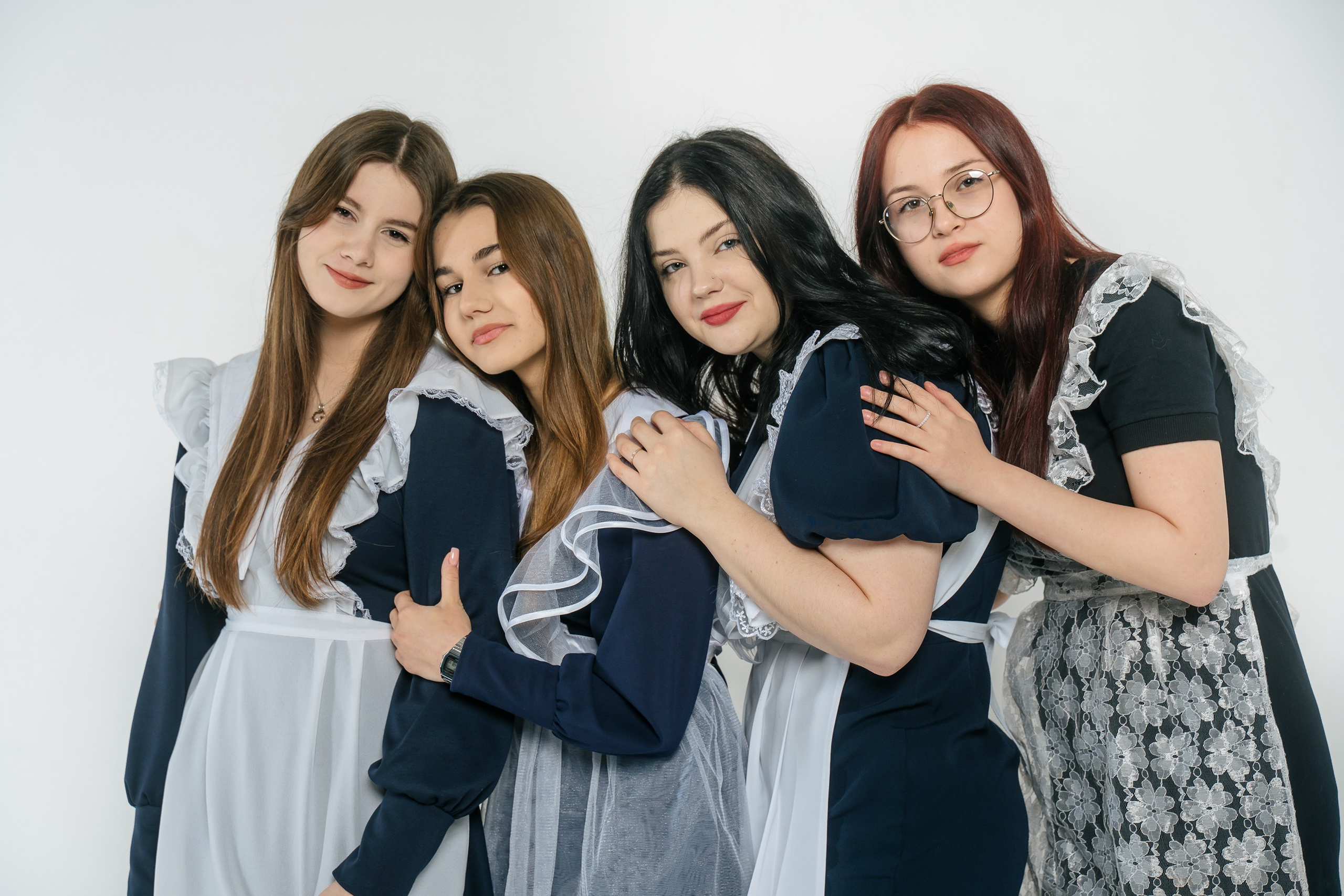 2. Выпускные альбомы, школьные фотосессии в городе Новороссийске