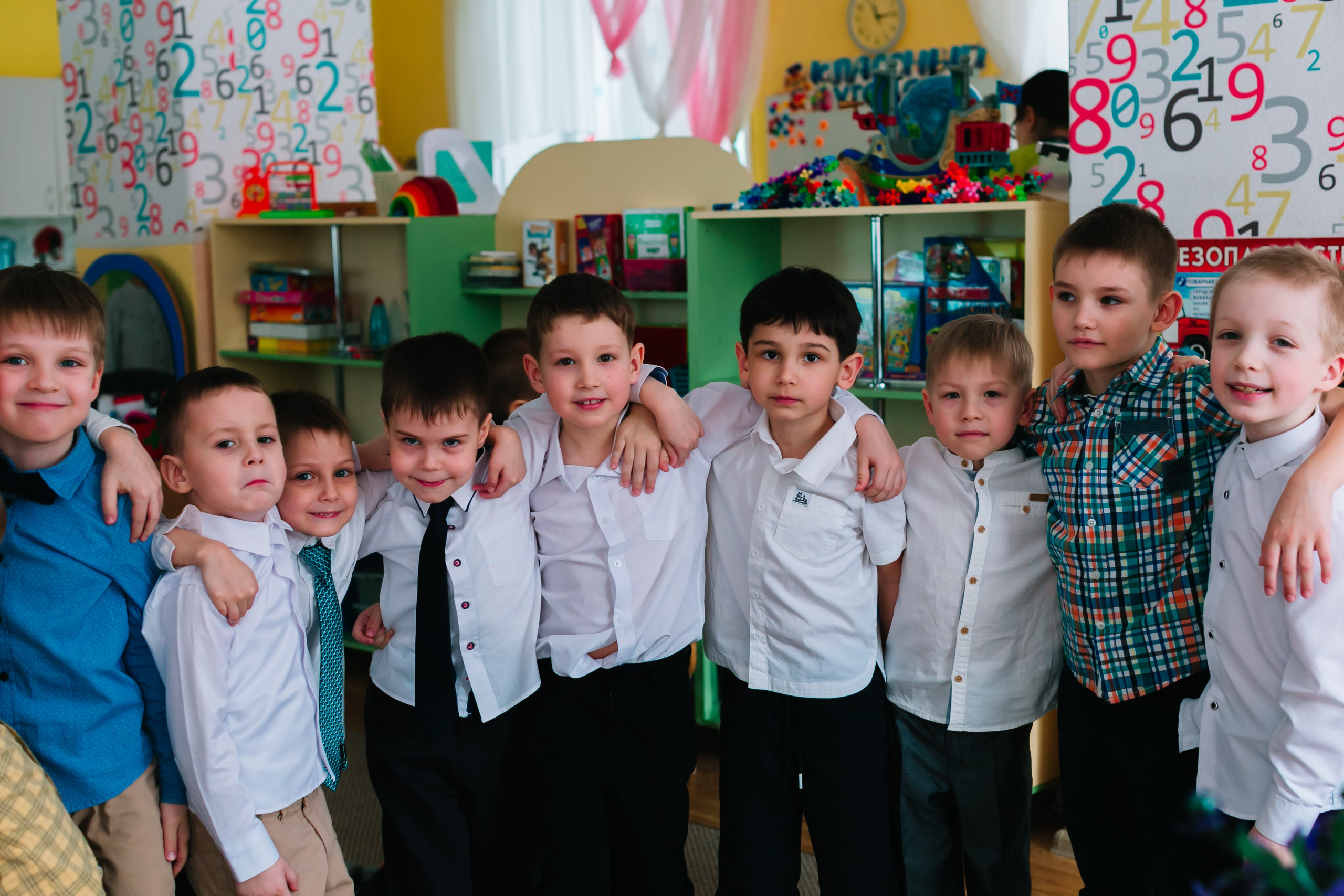 алёна малахова фотограф новосибирск семейный детский домашняя фотосессия в новосибирске день рождения репортажная съёмка фотосессия с лошадьми на конюшне деревня алтай  на природе фотосессия в детском саду мама и сын предложение руки и сердца идея  помолвка фотосессия берег закат детский день рождения годик торт аниматор лофт игровая продолжение следует prodoljenie_sleduet_  корпоратив тимбилдинг первоклашка линейка 