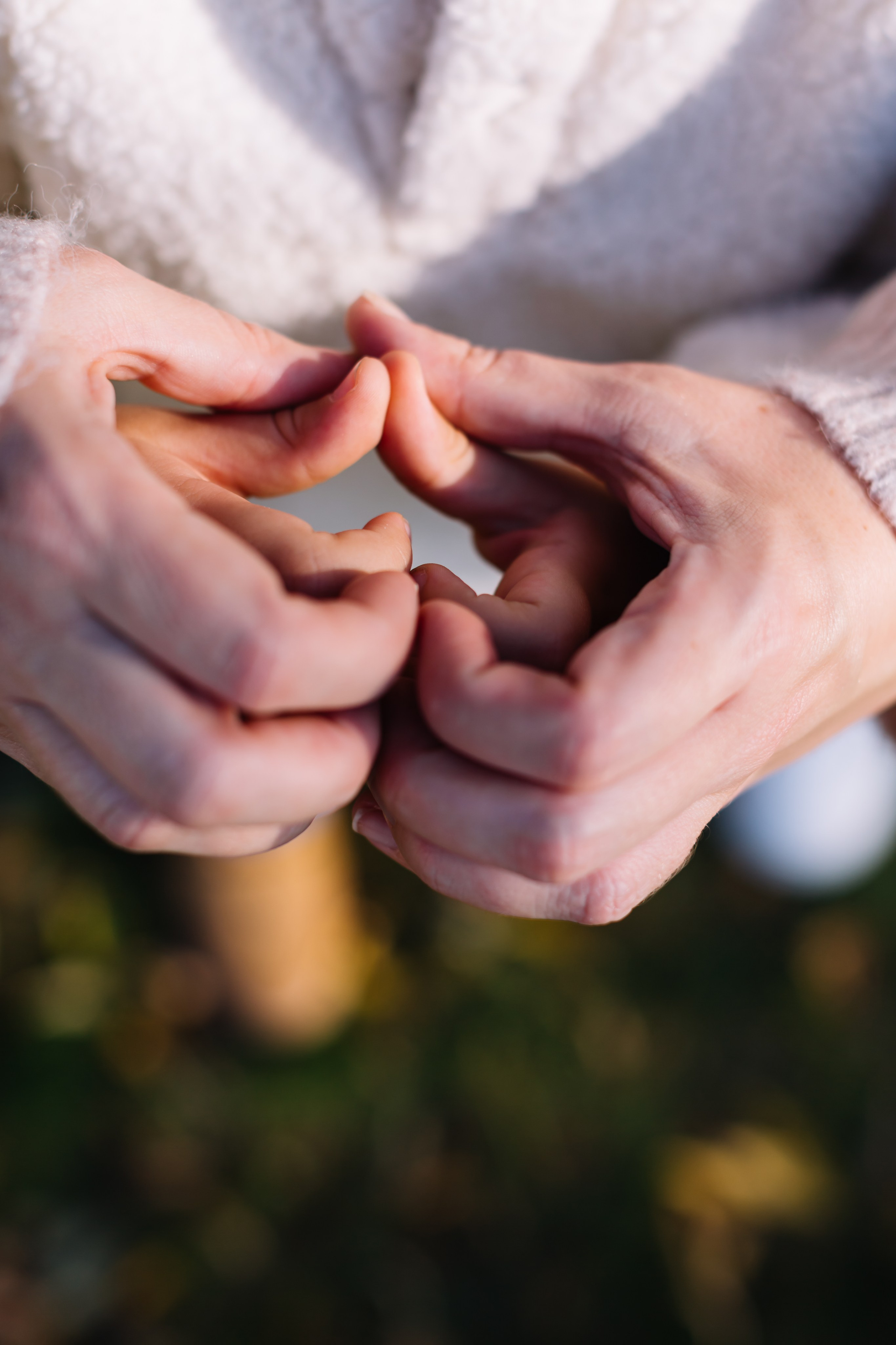 алёна малахова фотограф новосибирск семейный детский домашняя фотосессия в новосибирске день рождения репортажная съёмка фотосессия с лошадьми на конюшне деревня алтай  на природе фотосессия в детском саду мама и сын предложение руки и сердца идея  помолвка фотосессия берег закат детский день рождения годик торт аниматор лофт игровая продолжение следует prodoljenie_sleduet_  корпоратив тимбилдинг первоклашка линейка  контент  бизнес портрет оперный новат франция берет весна девушка мама и дочь мать и дитя