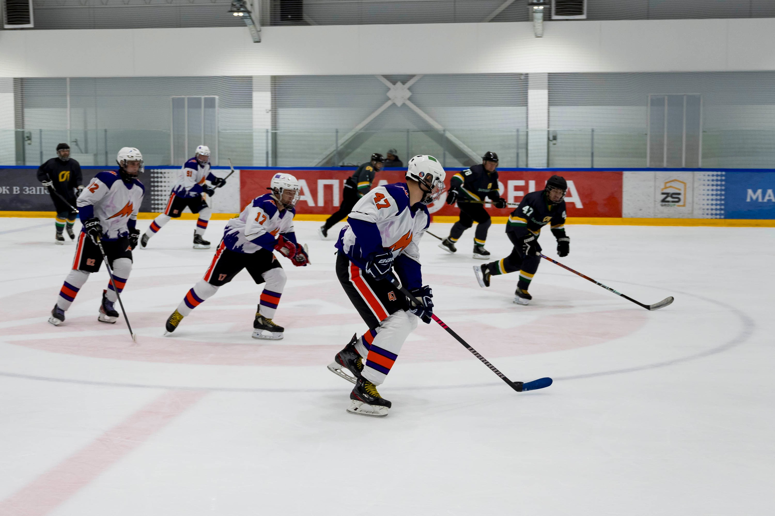 Хоккейный матч корпоративной команды Зарубежнефть. Репортажный фотограф и видеограф Слава Думчев. Тимбилдинги, отчетники, корпоративы