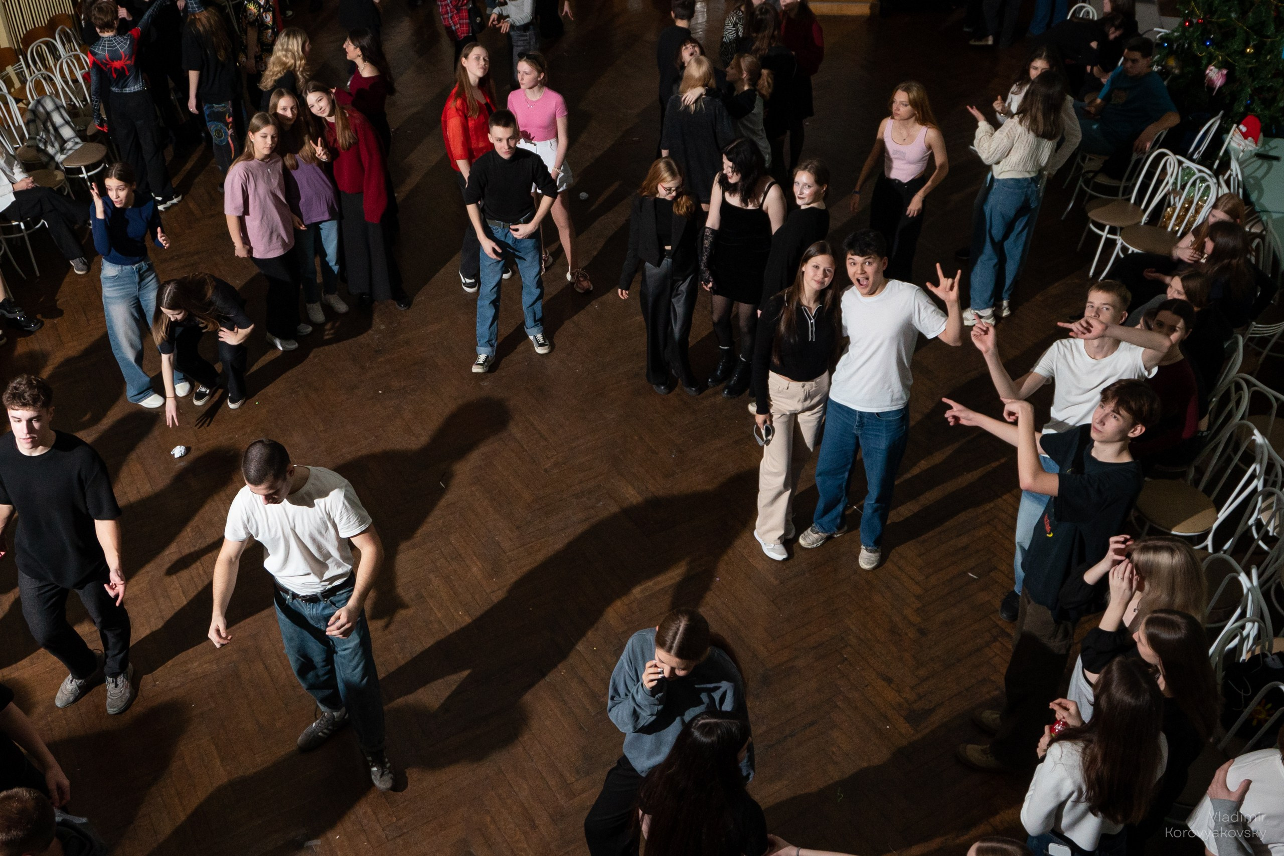 Дискотека 2024 г. Фотограф Владимир Коровяковский