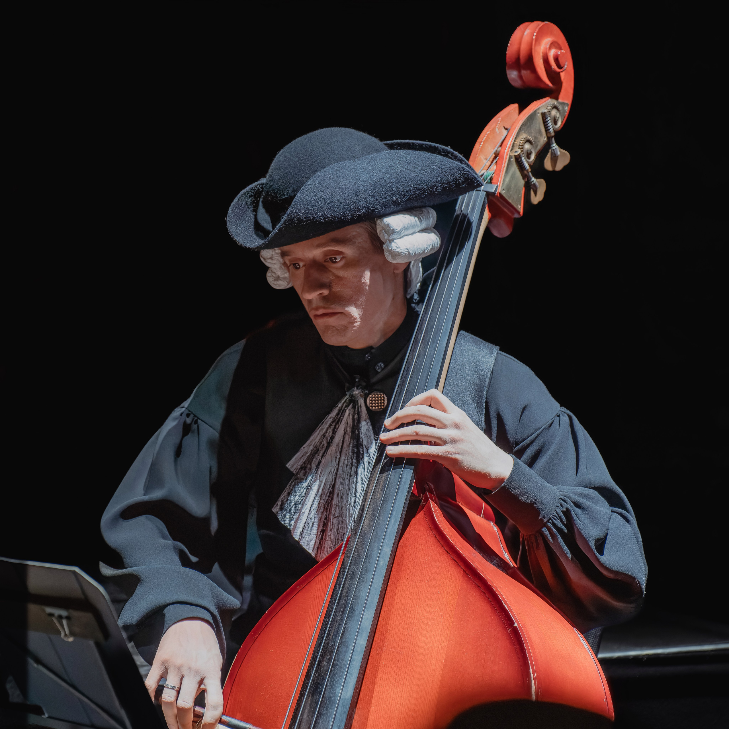 Театр Терезы Дуровой: Моцарт и Сальери. Сайт фотографа Сергея Абрамова