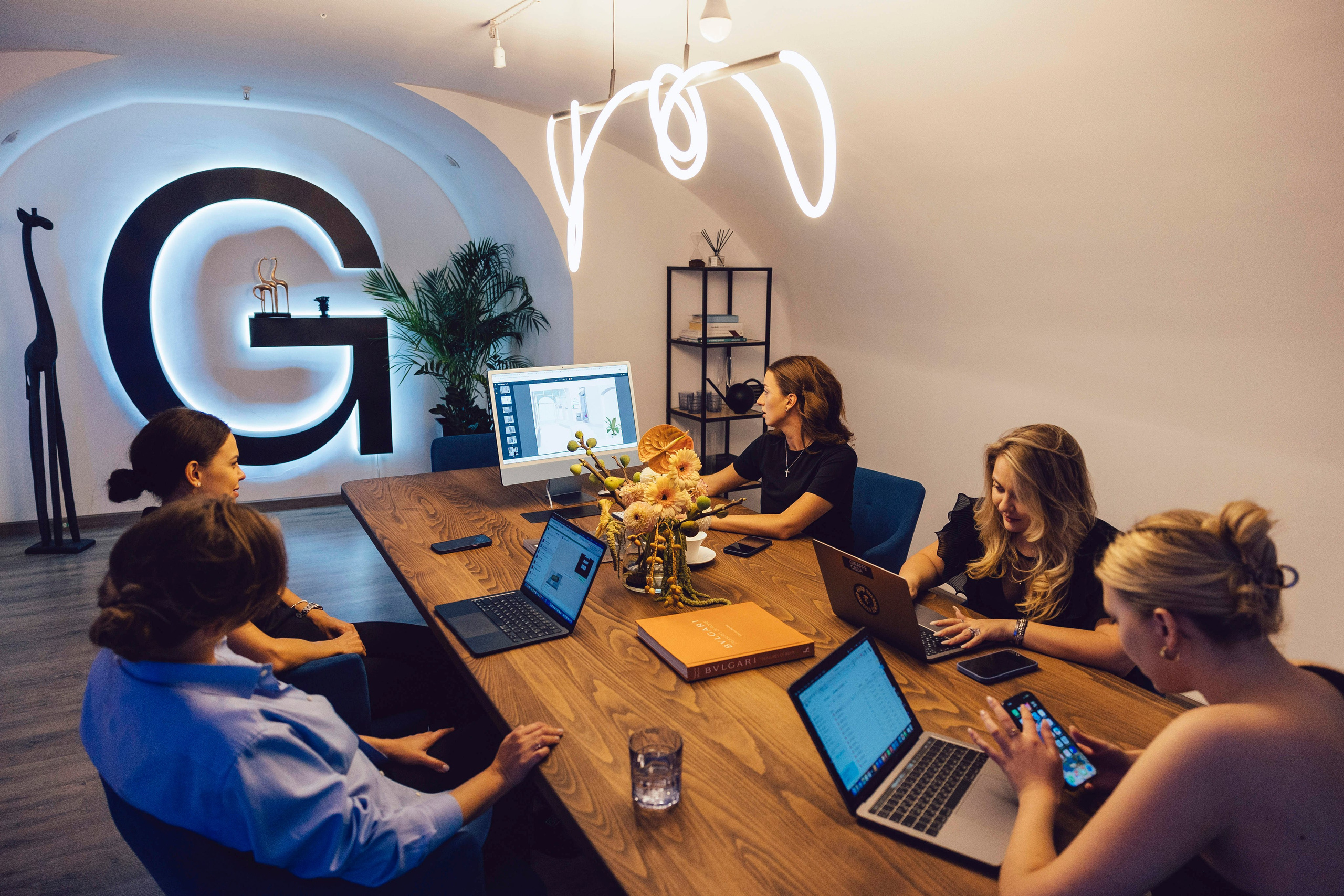 Бизнес портрет GIRAFFE AGENCY. Фотограф Георгий Нигматулин