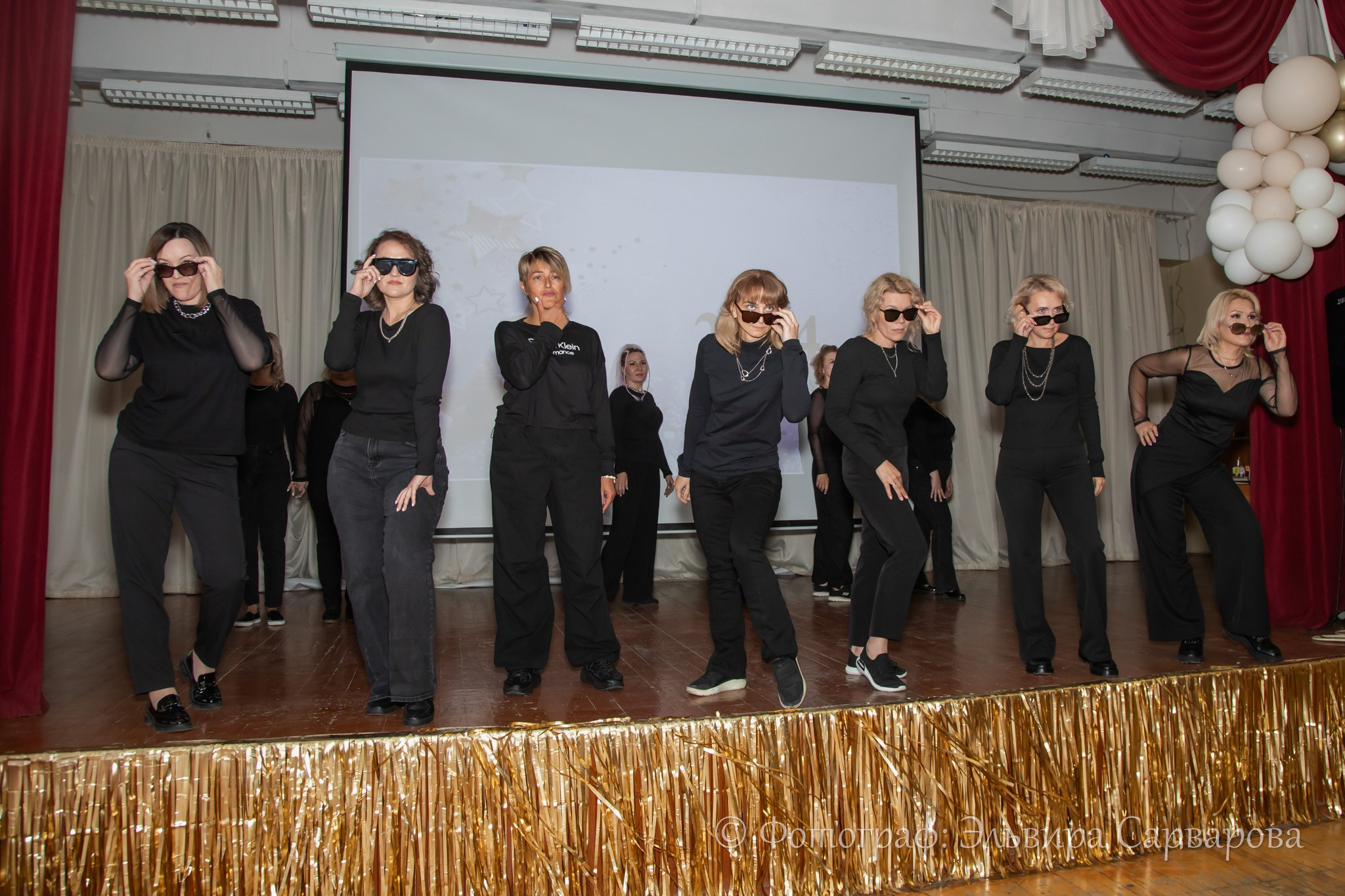 Вручение аттестатов 9 класс. Репортажный Фотограф