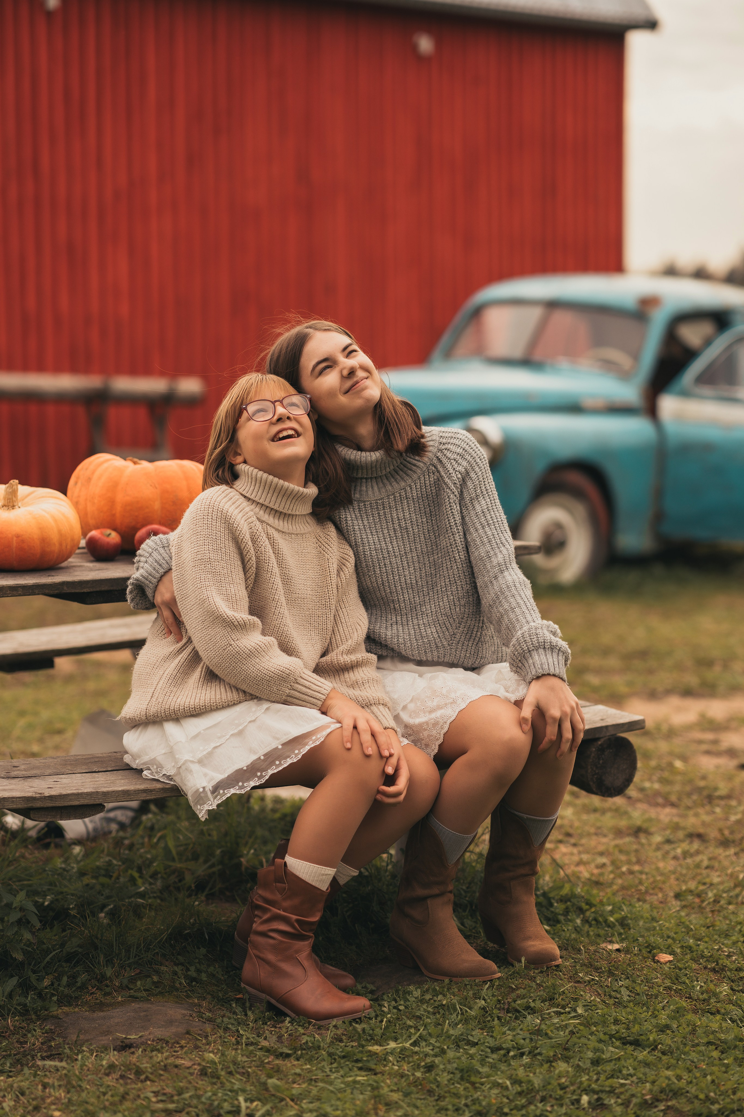 Нюша и Маша. Парк Фермаленд. Семейный и детский фотограф в Сергиев Посаде, Хотьково Якимчук Любовь