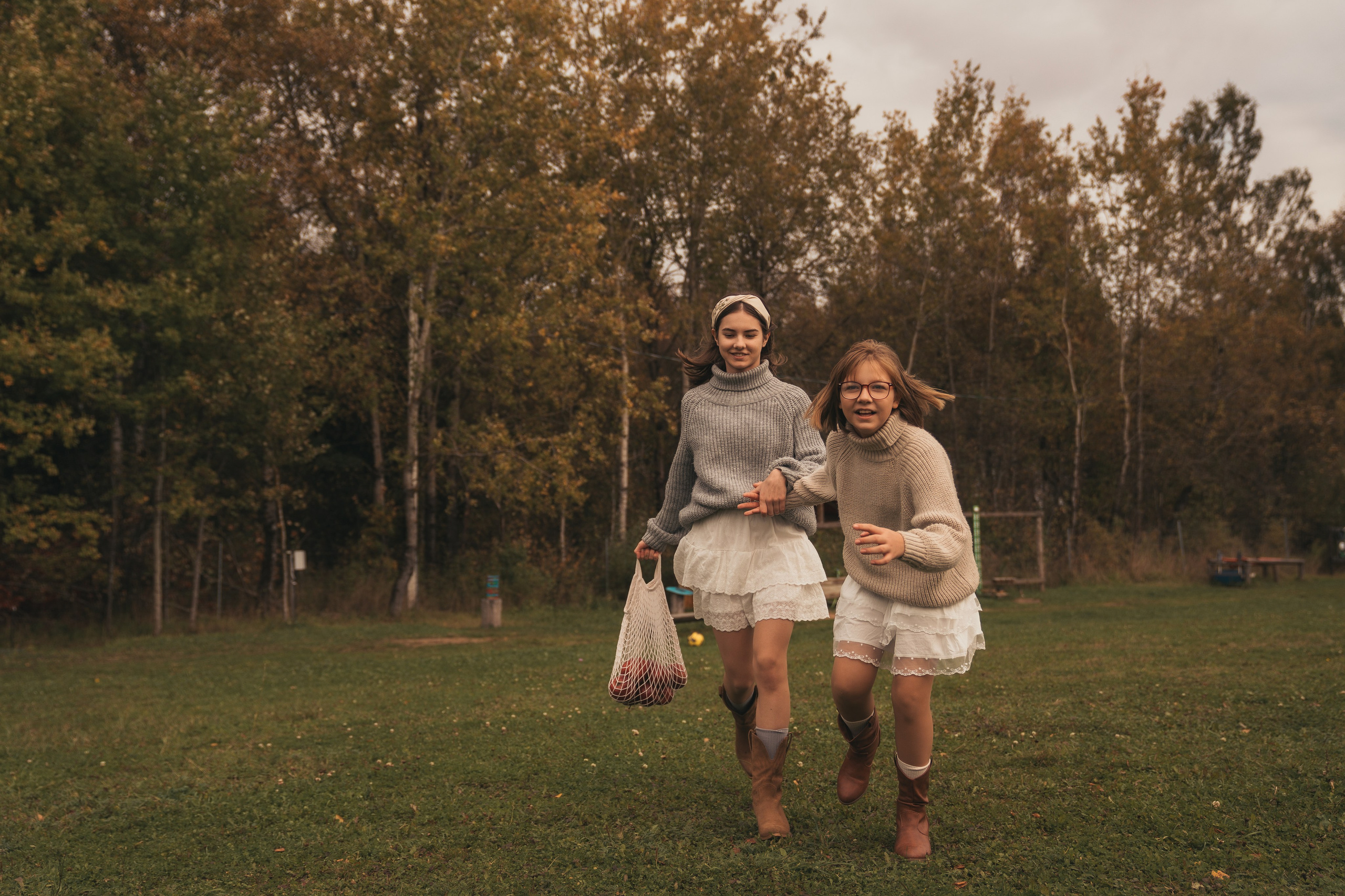 Нюша и Маша. Парк Фермаленд. Семейный и детский фотограф в Сергиев Посаде, Хотьково Якимчук Любовь