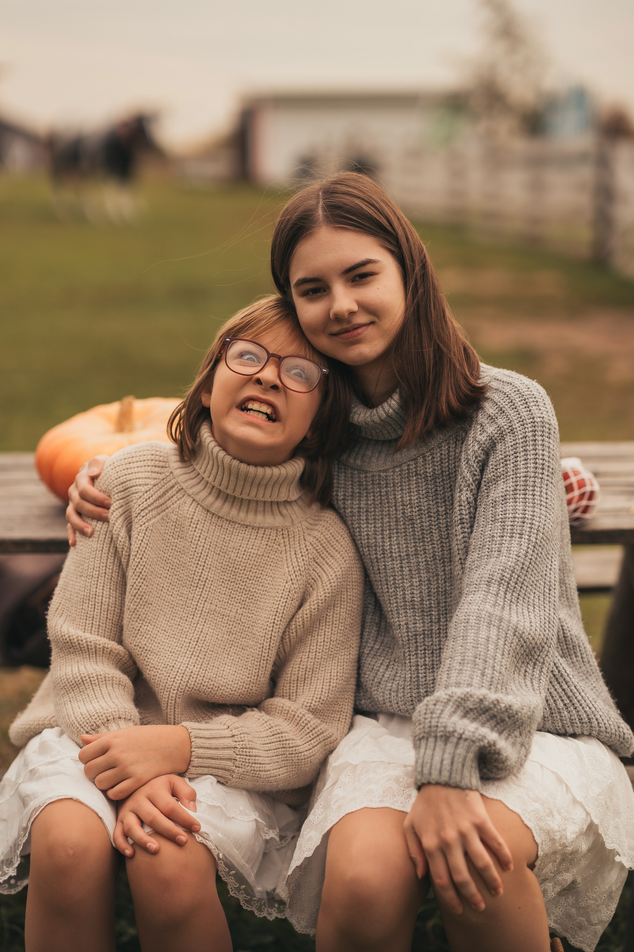 Нюша и Маша. Парк Фермаленд. Семейный и детский фотограф в Сергиев Посаде, Хотьково Якимчук Любовь