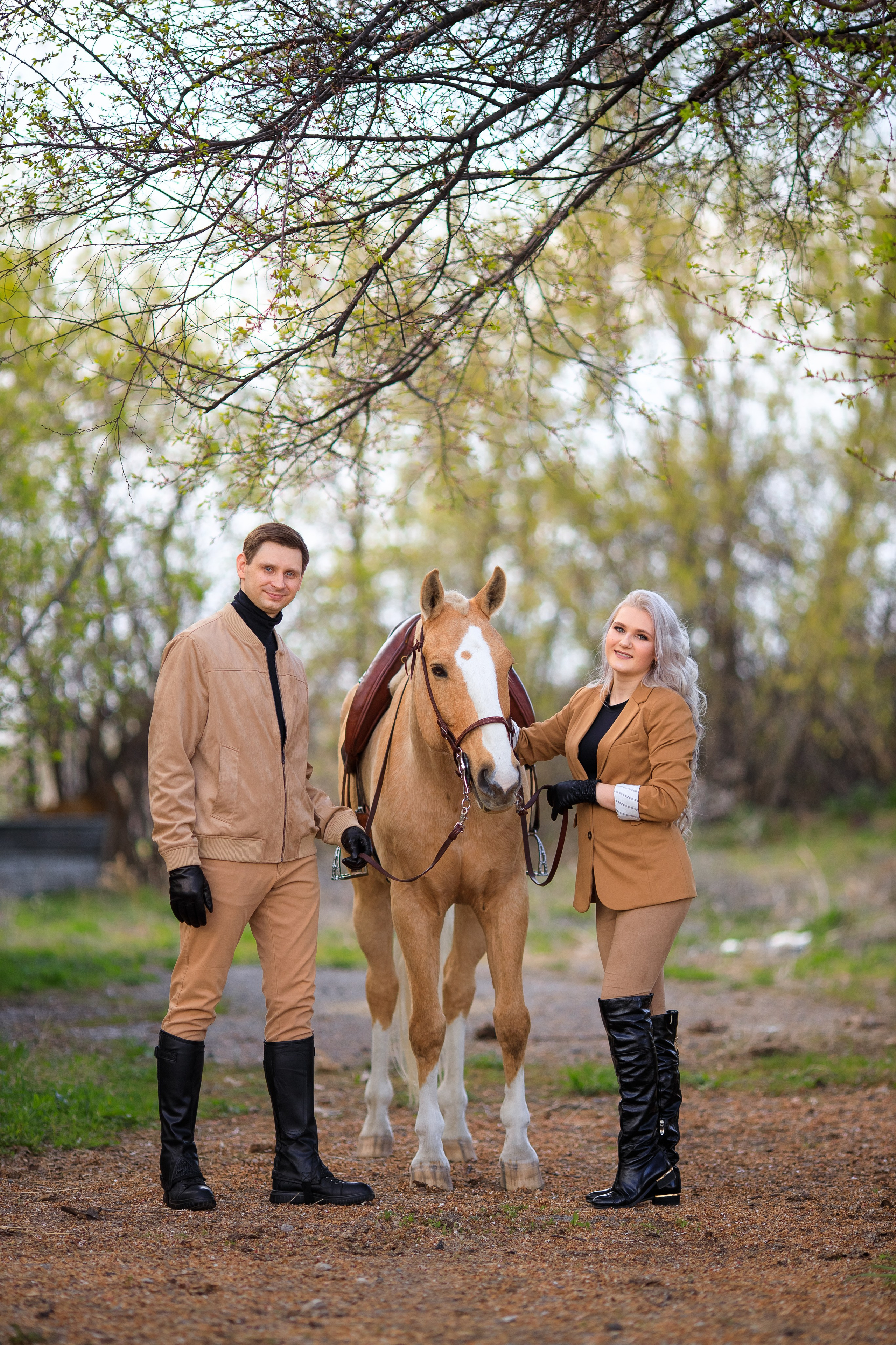 LoveStory с лошадью в Алматы. Свадебный и семейный фотограф в Алматы Алексей Балышев