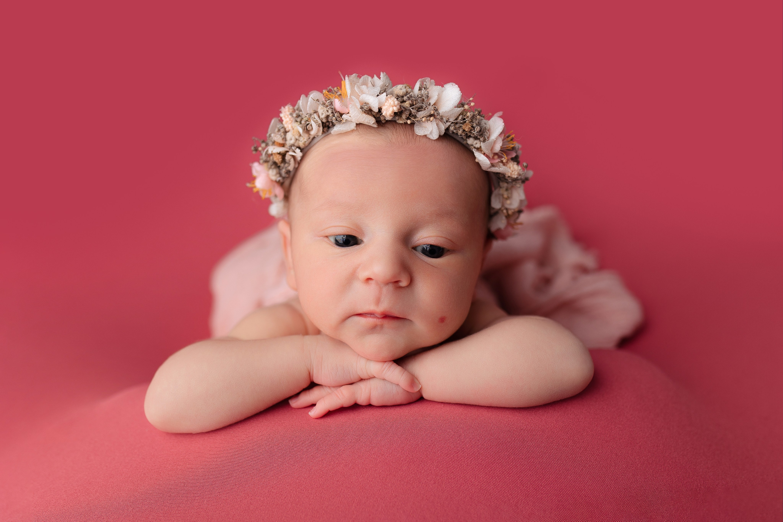 Новорожденные. Детский фотограф новорожденных Москва. годики под ключ. своя студия