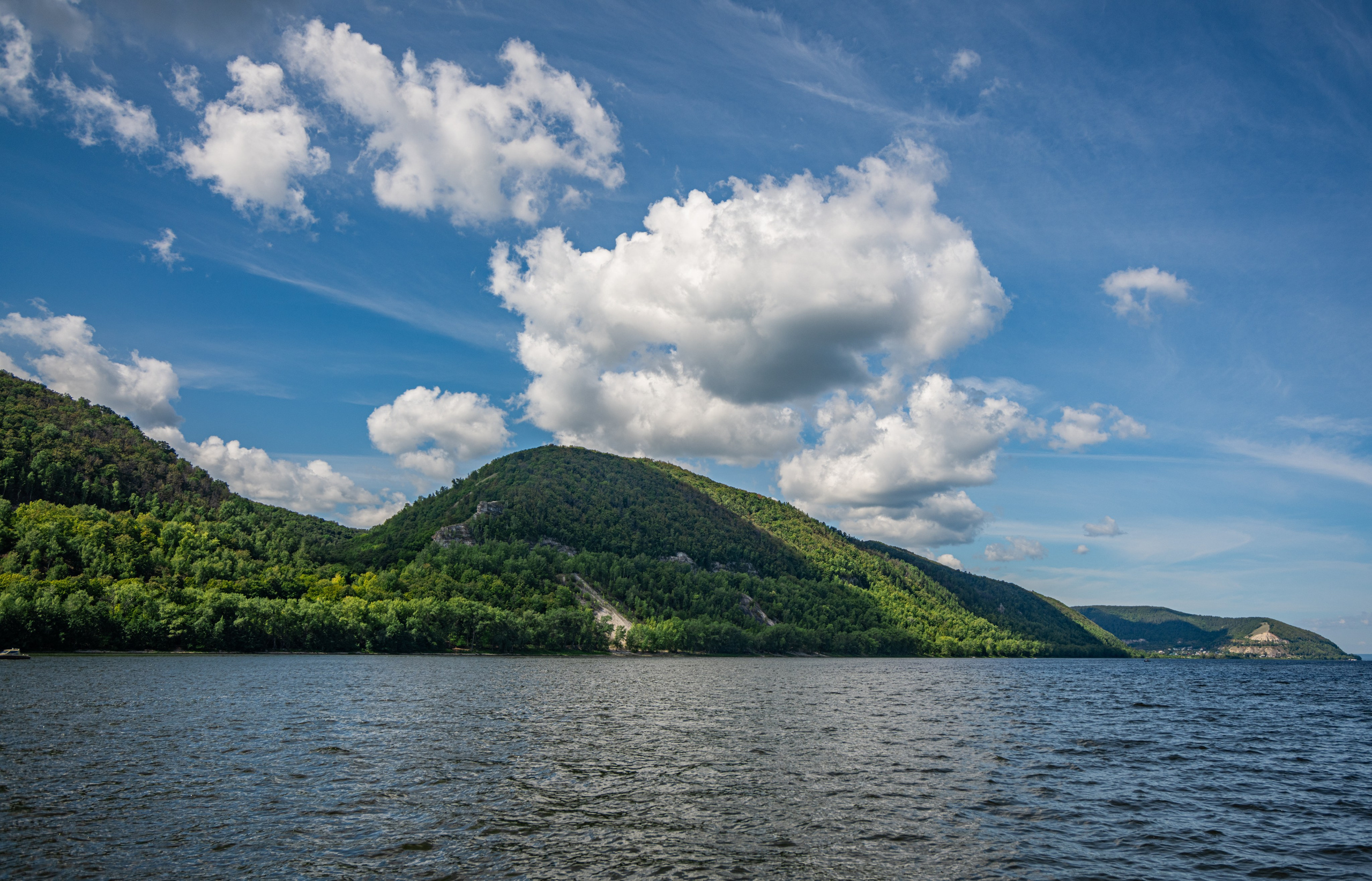 Природа Самарской области в кадре. Дикие степи, Жигулёвские горы и волжские просторы — авторские фотографии уникальных ландшафтов. Фотограф Самара — репортажная, свадебная, интерьерная съёмка от Ильи Петрова, профессионала своего дела