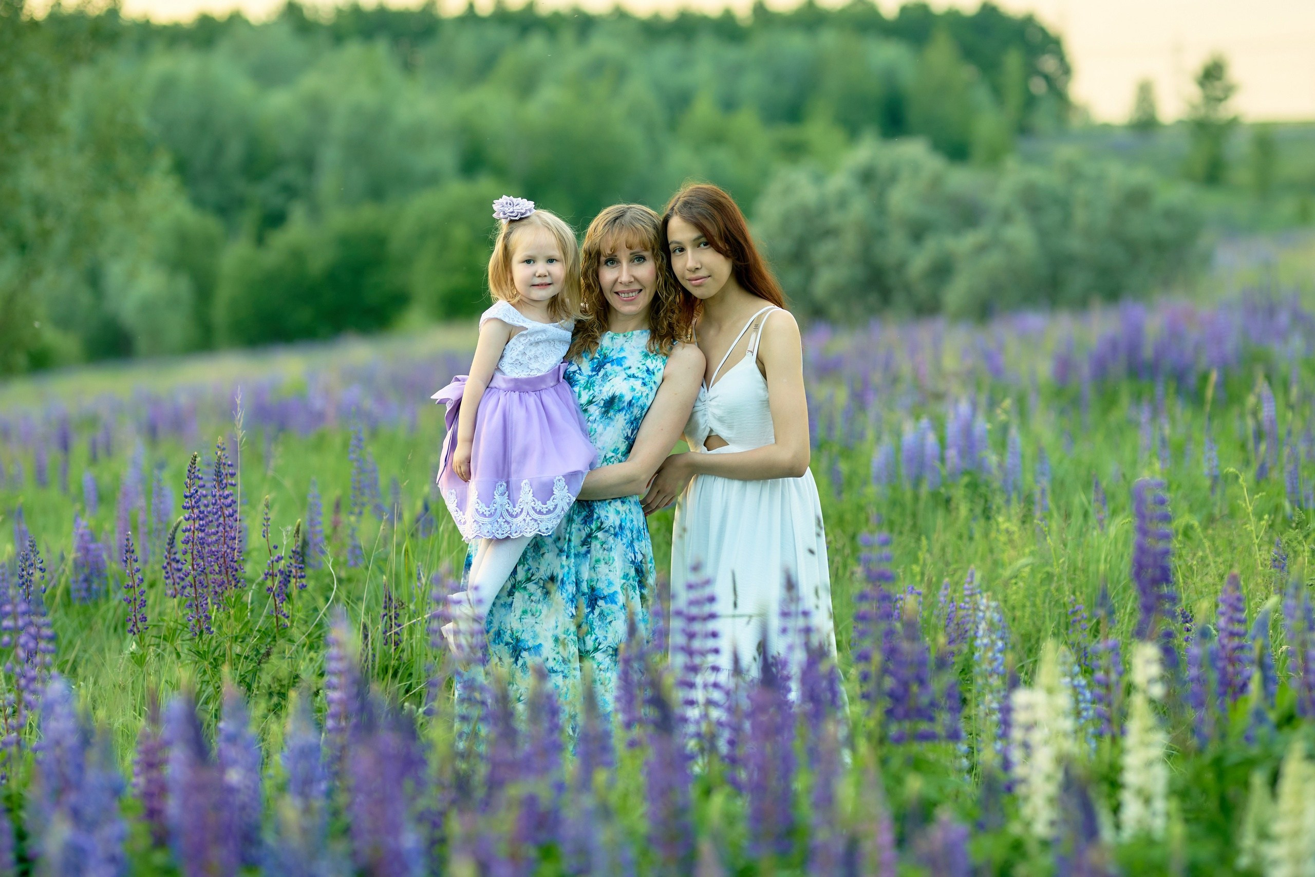 Фотосессия в люпинах. Владимир Суздалов (ProMaXe) — Портретный фотограф, тематические фотосессии в Чебоксарах