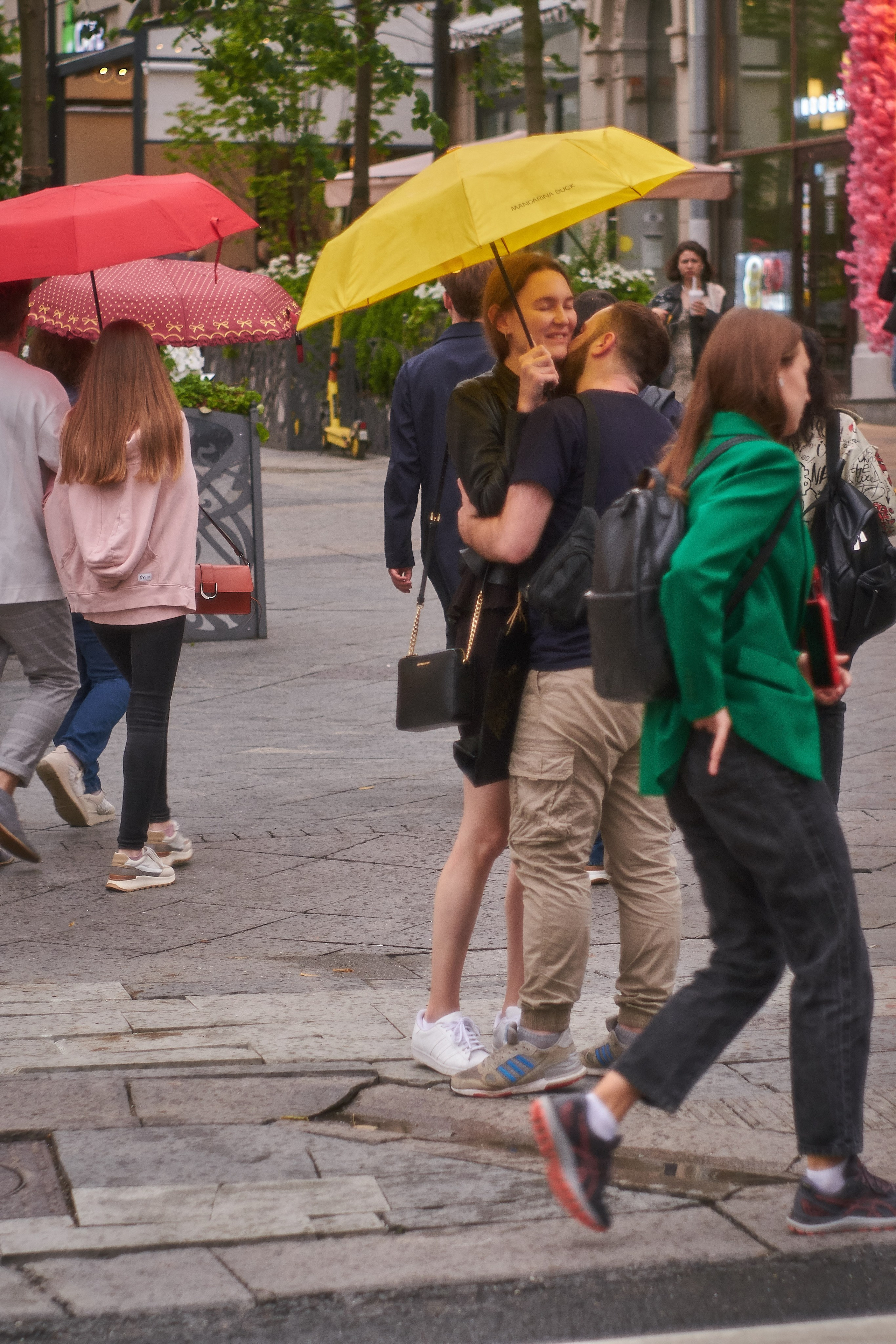 "Портреты влюбленных под зонтиком" - фотограф Виталий Дени