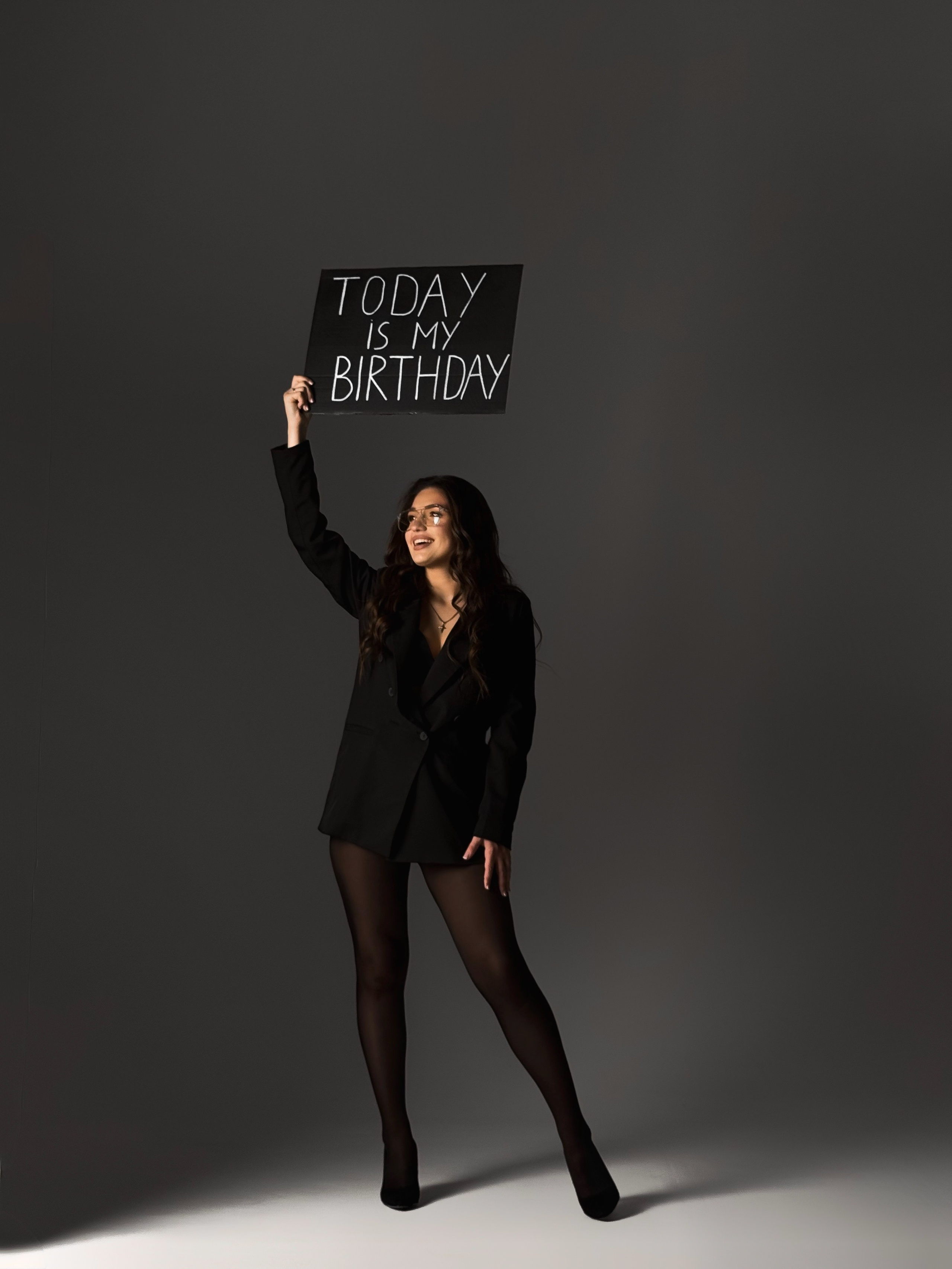 Съёмка в студии. Мобильный фотограф в Омске