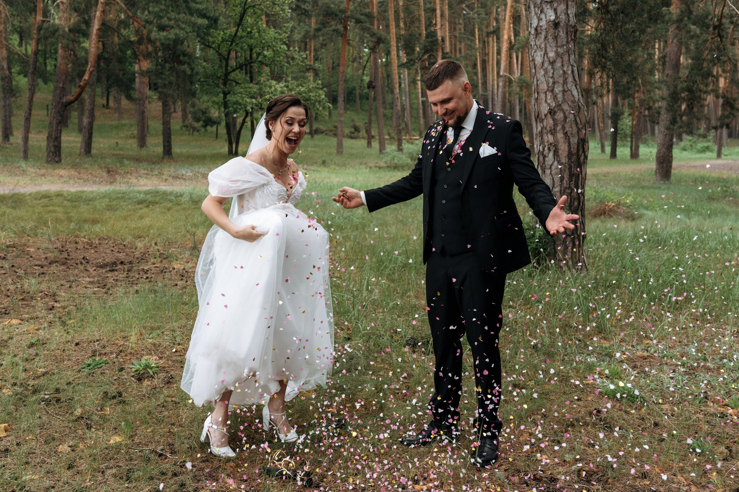 Свадебный день Яны и Максима, прогулка в лесу, Картинная галерея в Тамбове. Свадебный фотограф в Тамбове Павел Четвертков