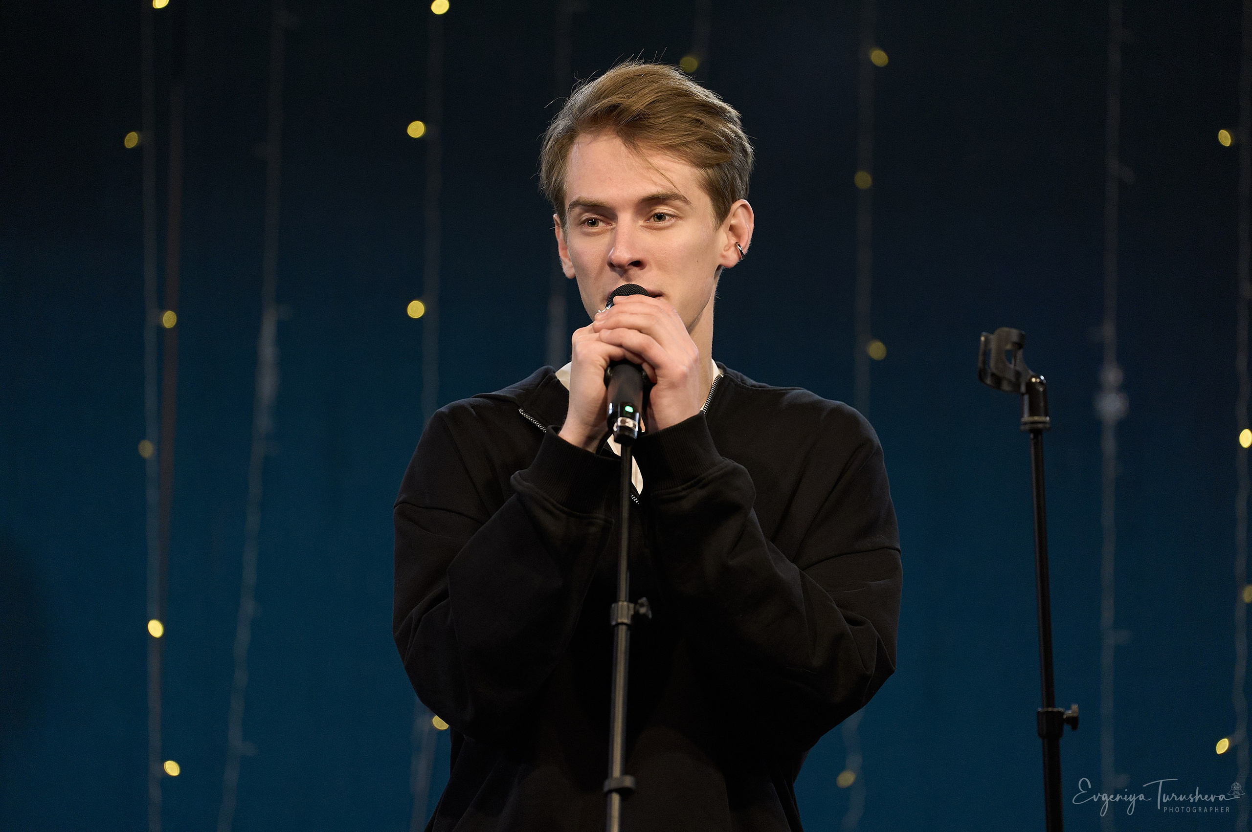 Каша без топора | 16.02.2026 | Сольный концерт Александра Казакова. Фотограф Евгения Турушева