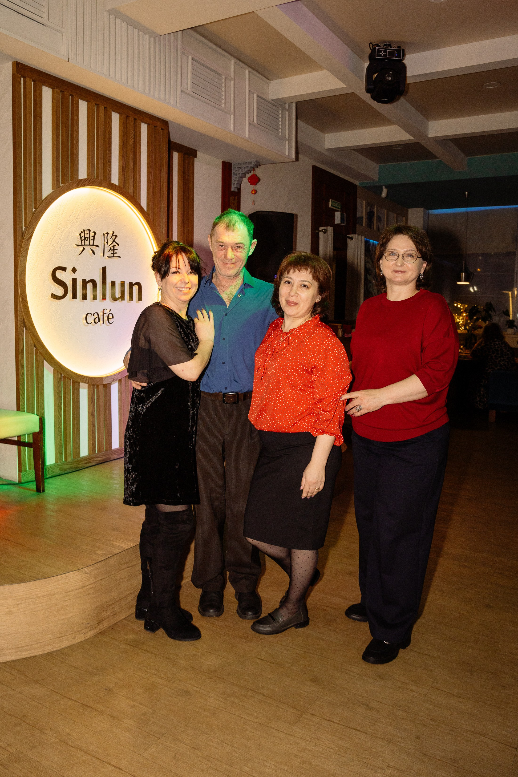 Вечеринка в кафе Sinlun. Фотограф Юлия Мальцева