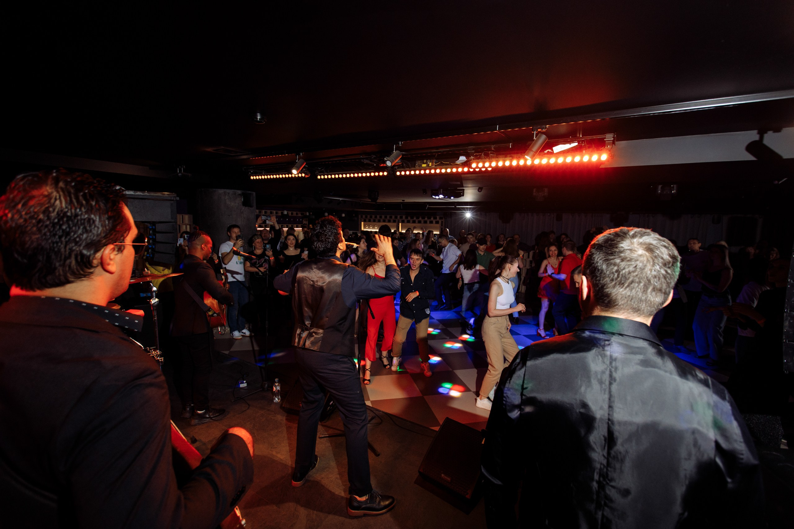 ISALSА. Вечеринка в школе танцев. Свадебный фотограф в Ярославле Анастасия Архипова