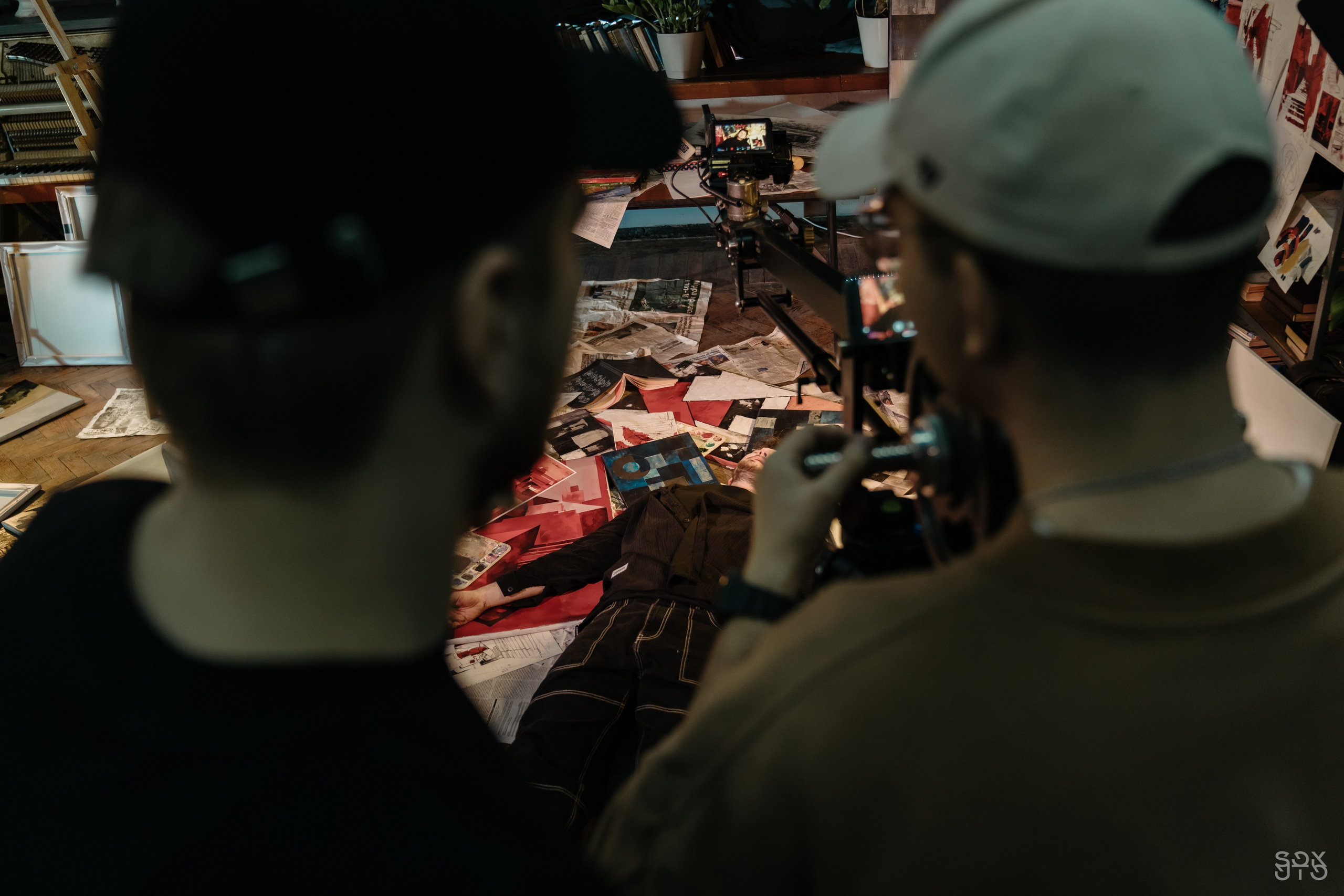 BAKED ROLL x Grad! ent