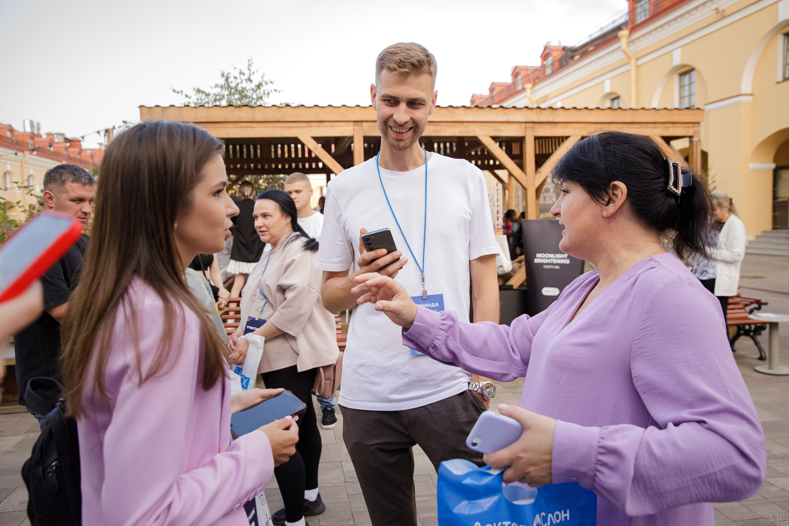Конференция Гигиена и Профилактика. Маша Гонтарь Семейный домашний репортажный фотограф в Санкт-Петербурге