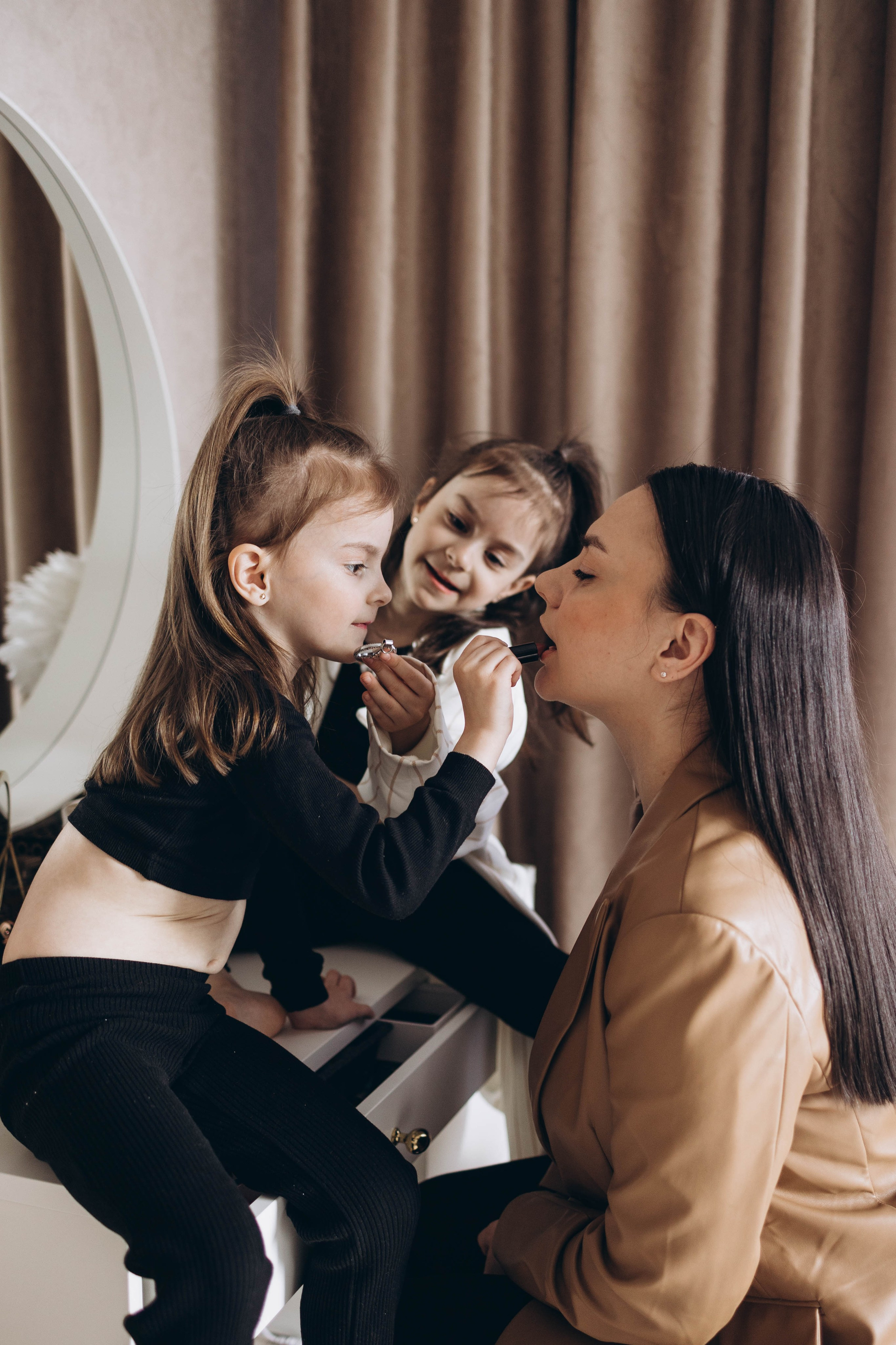 Наталия, Софа и Лиза. Семейный фотограф в Москве Виктория Ястребинская