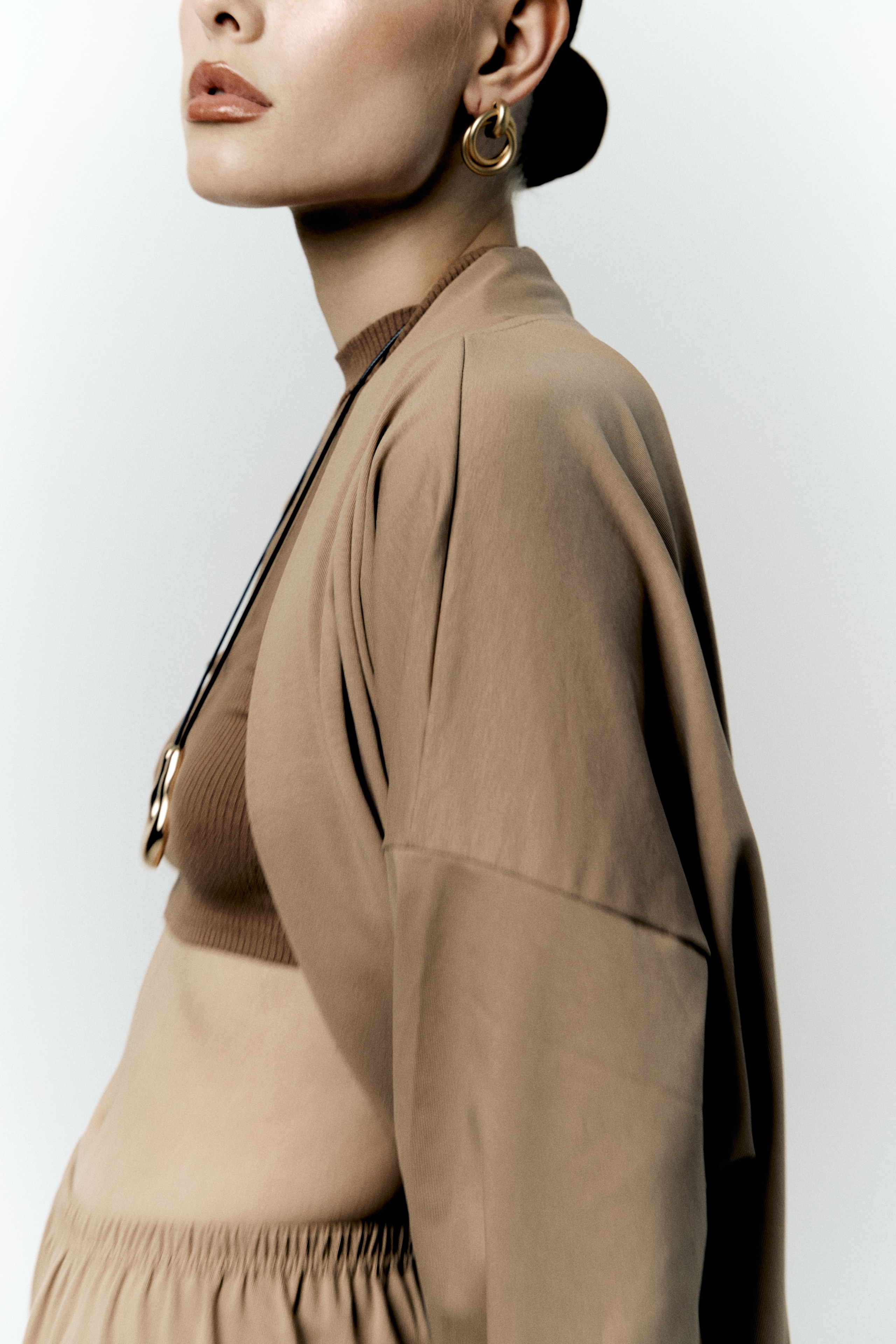 PORTRAIT. Salien Adare