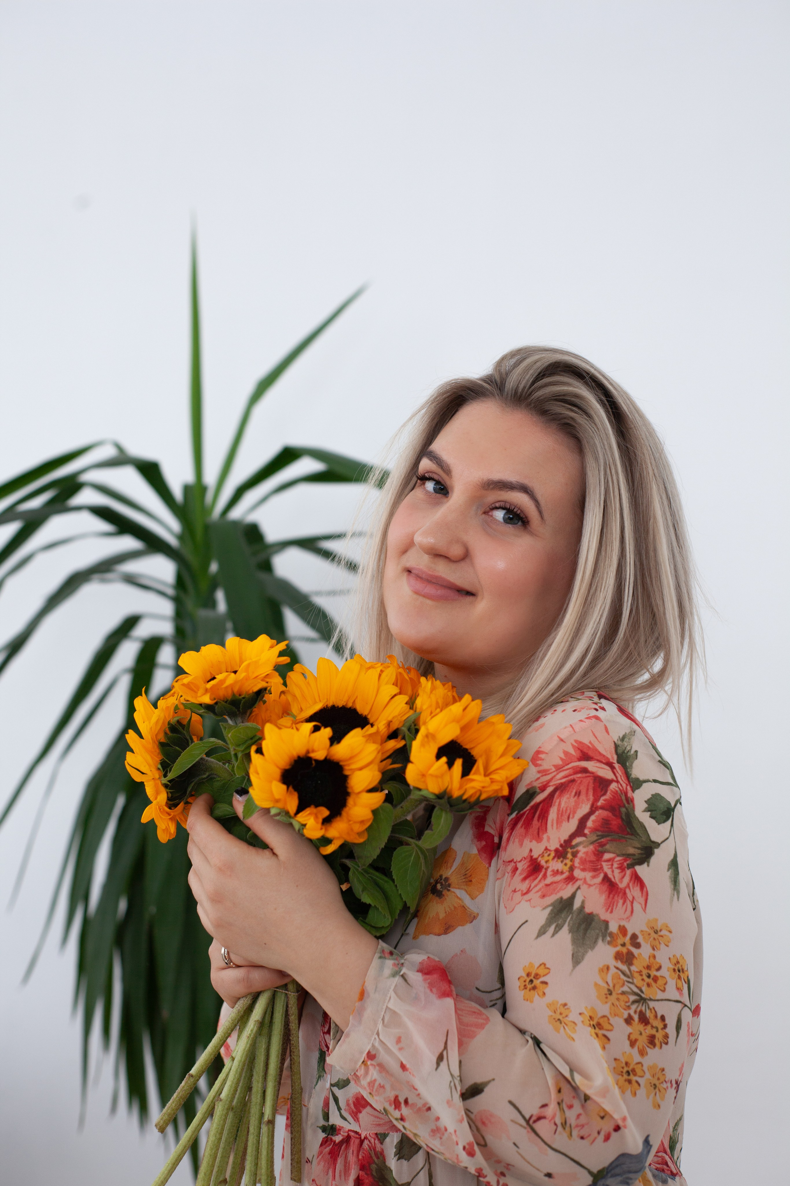 Фото день «Дарите женщинам цветы» для семейного клуба «ВМЕСТЕ». Анастасия, Фотограф женского портрета и беременности в стиле vogue